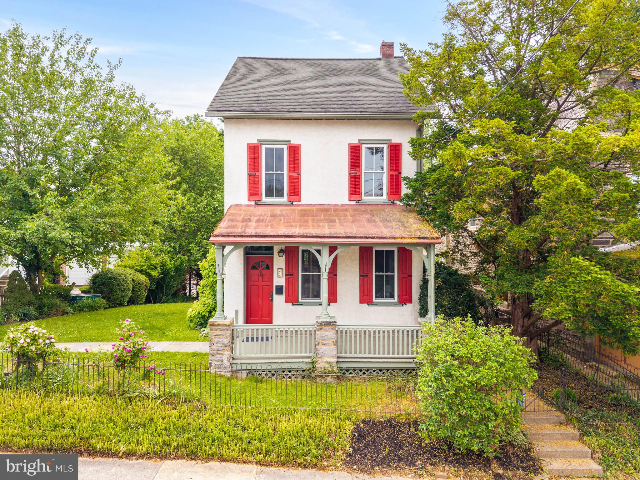 CHESTNUT HILL - Residential