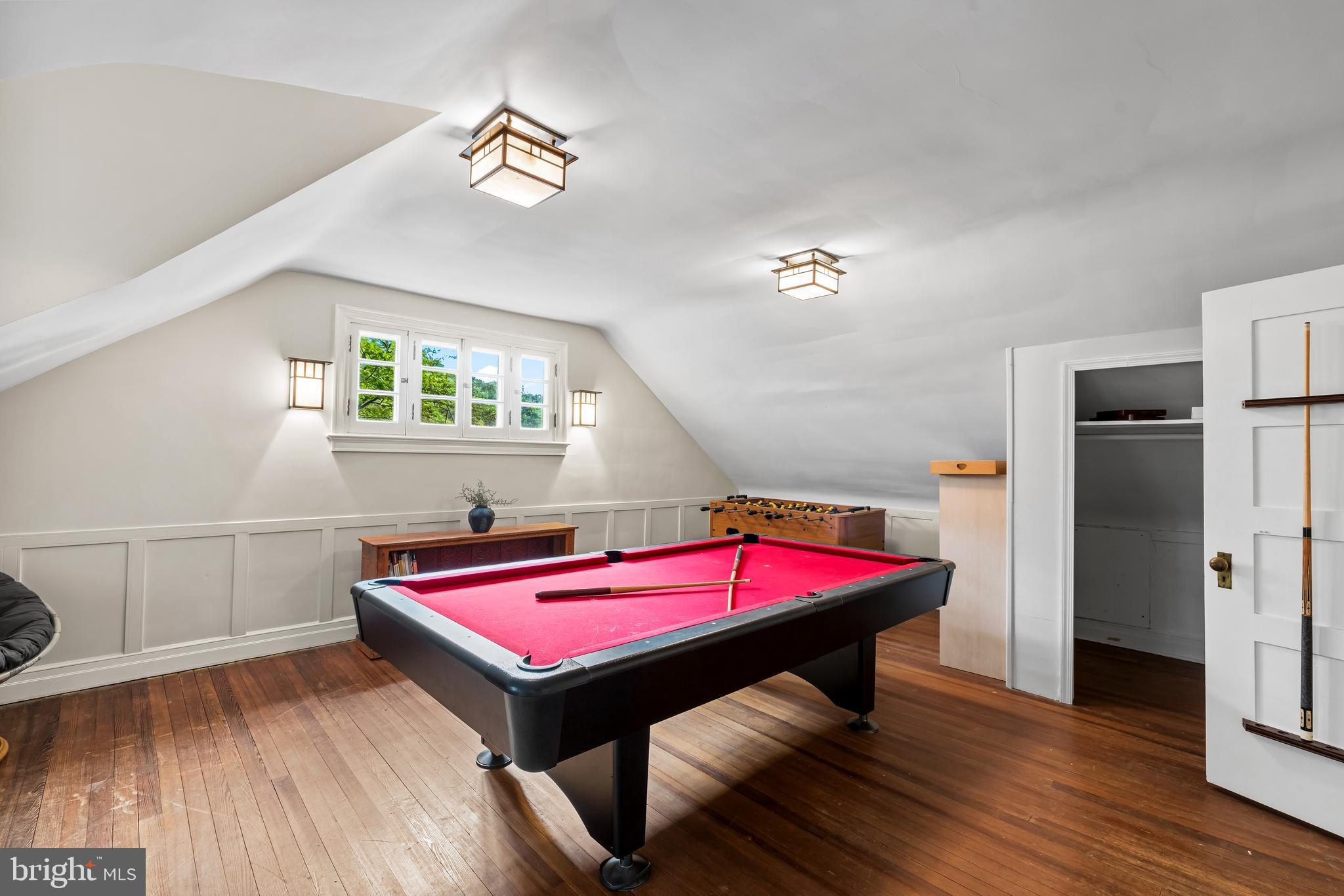 ROLAND PARK - Residential