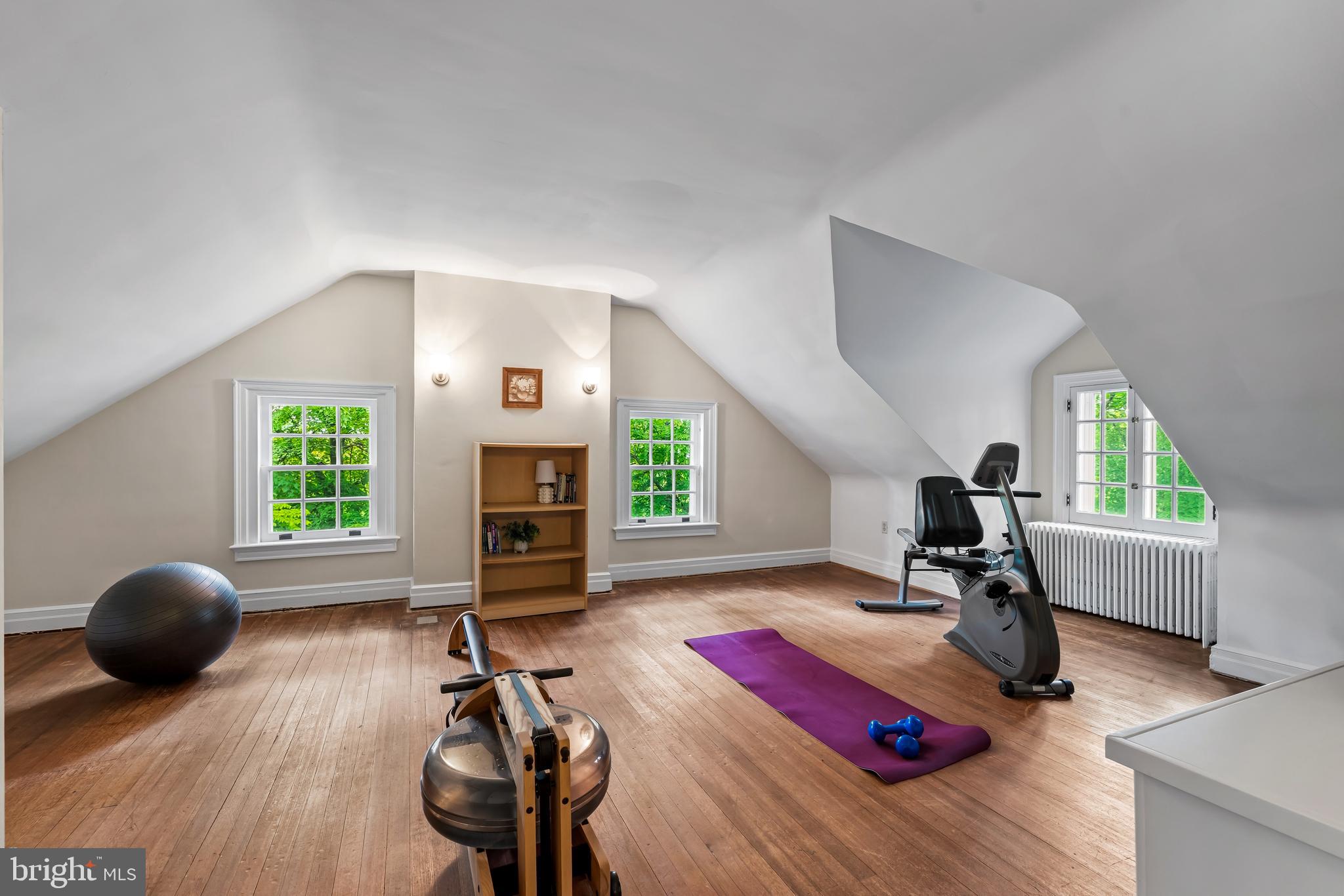 ROLAND PARK - Residential