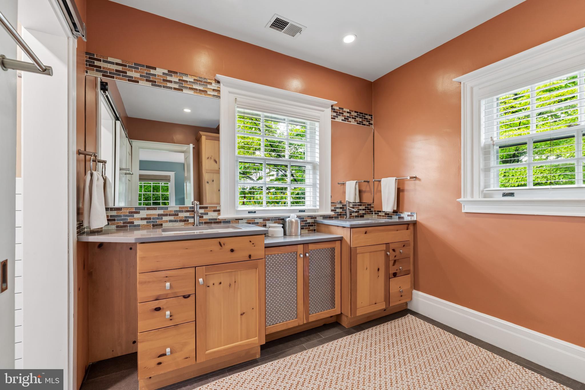 ROLAND PARK - Residential