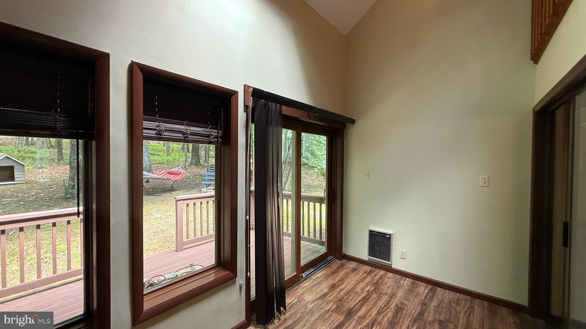 SAW CREEK ESTATES - Residential