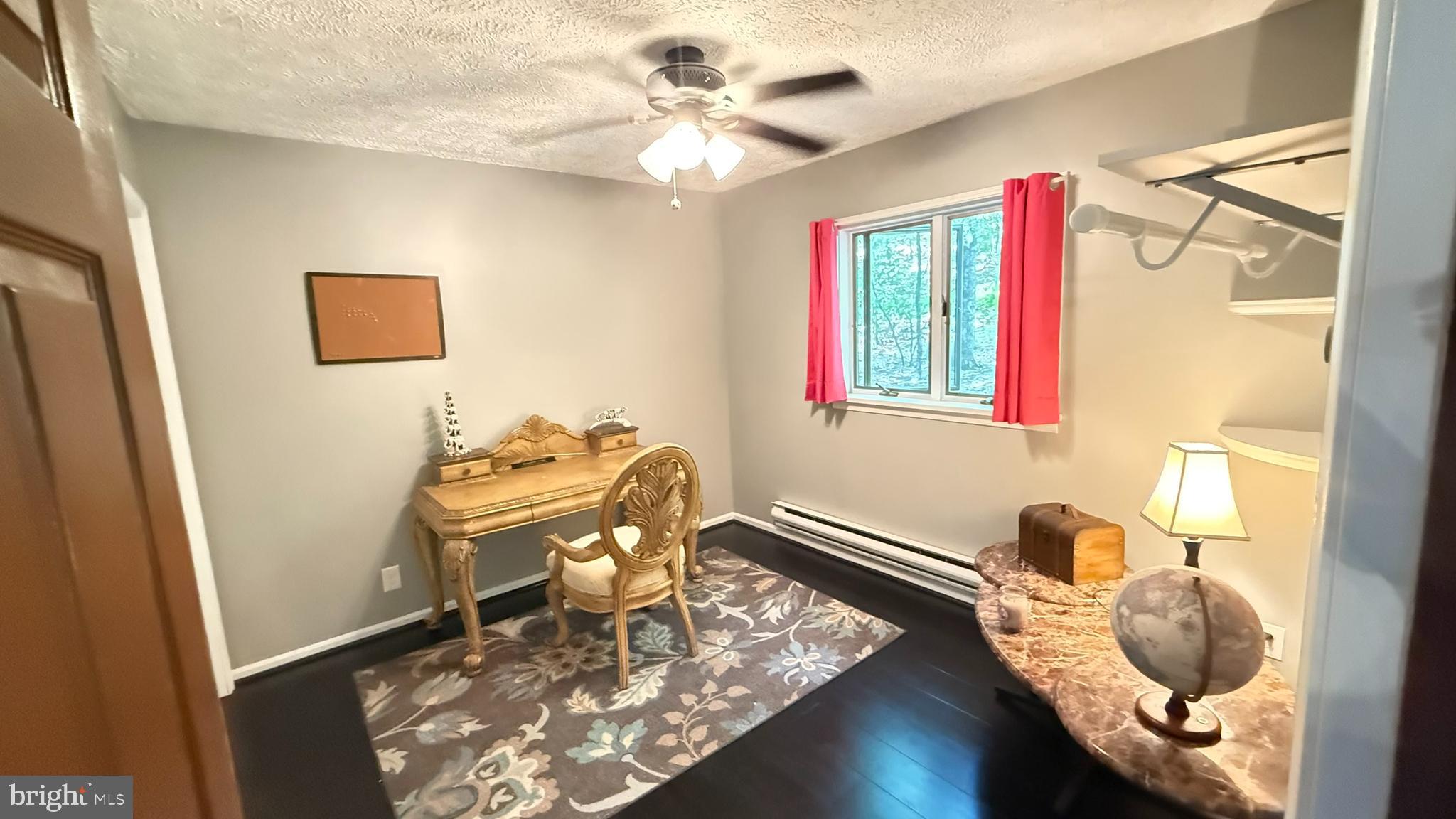 SAW CREEK ESTATES - Residential