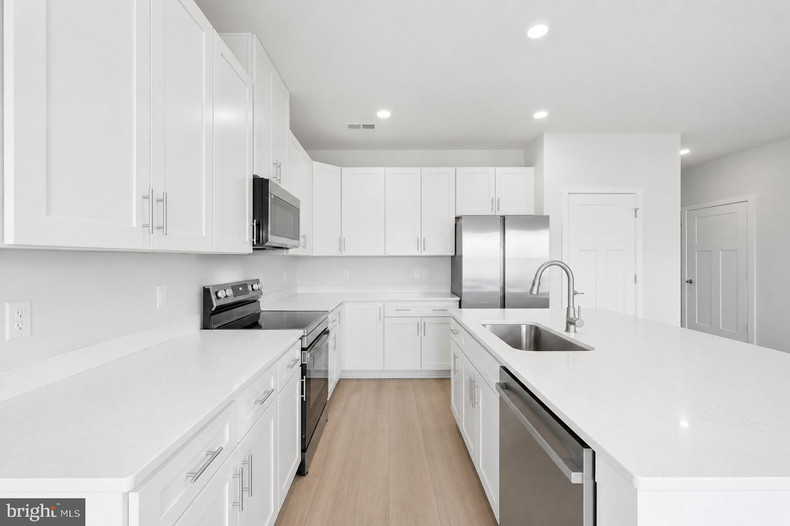LURAY LANDING - Residential