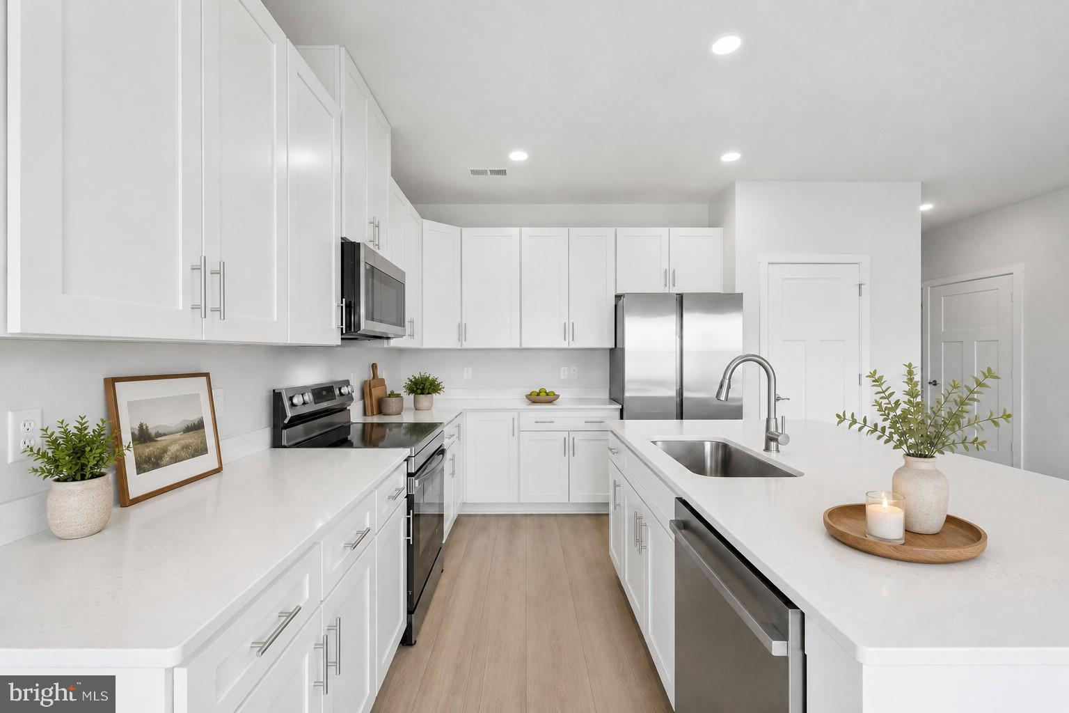 LURAY LANDING - Residential