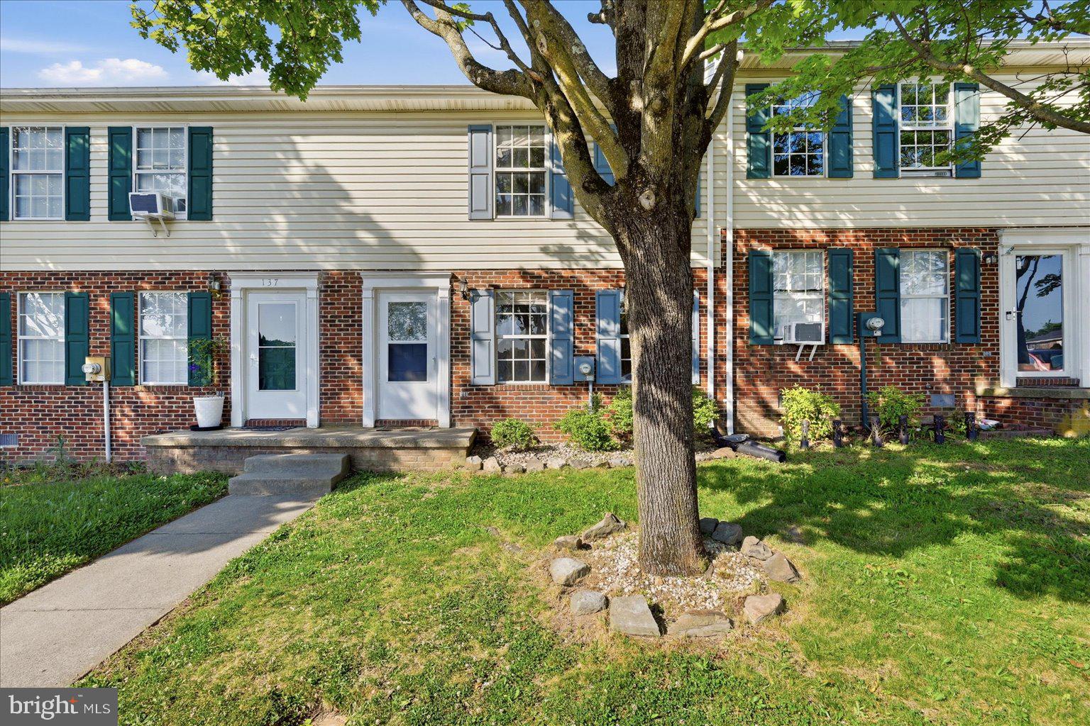 BROOKLAND HEIGHTS - Residential