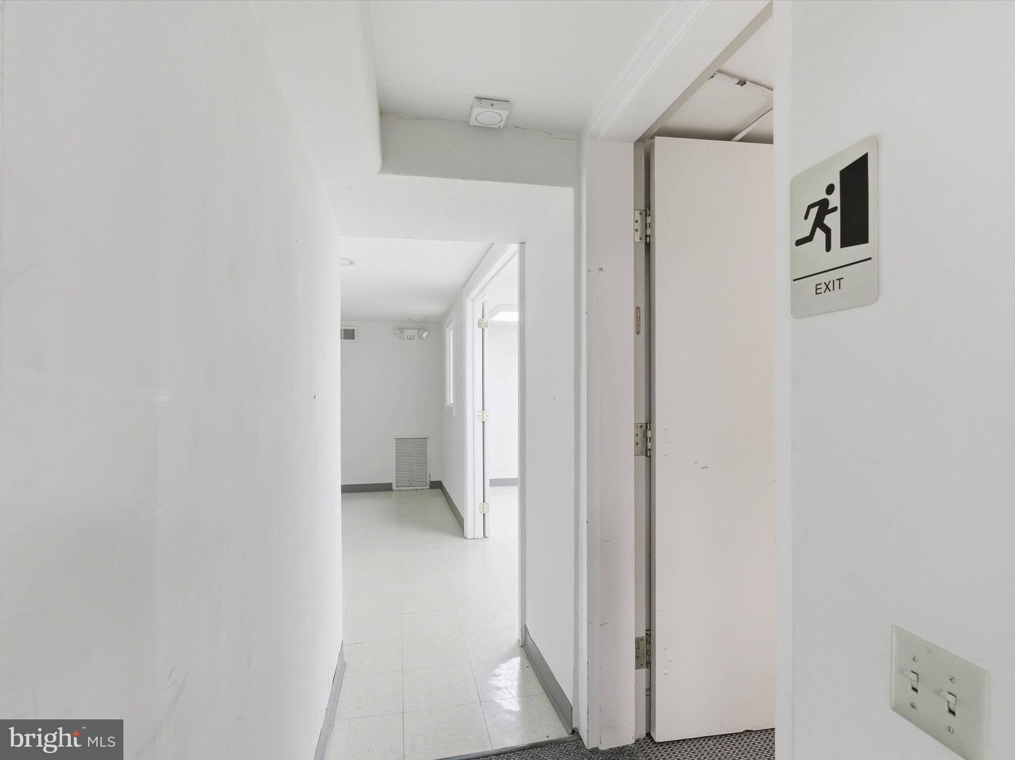 CENTRAL BUSINESS DISTRICT - Commercial Sale