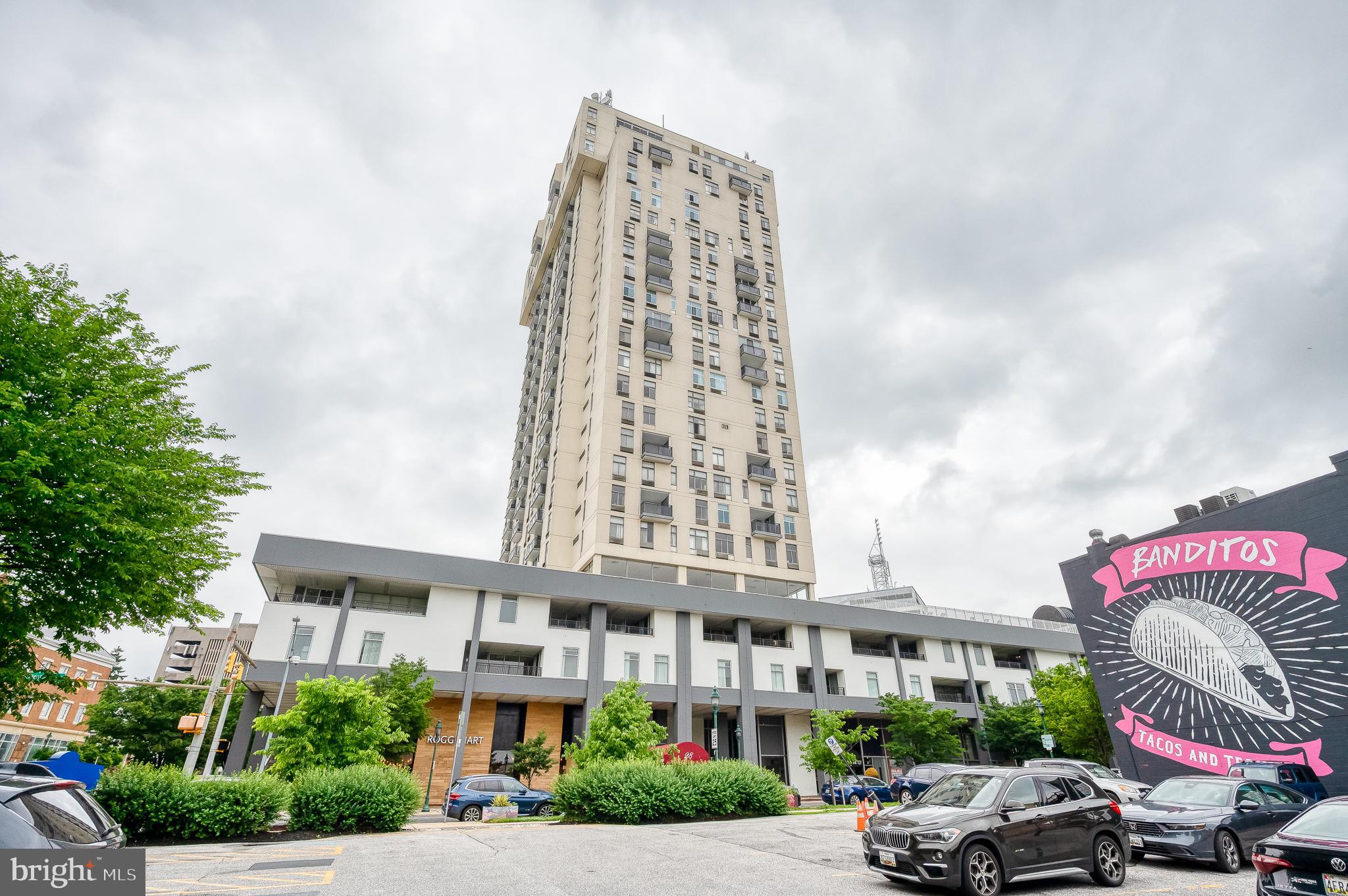 PENTHOUSE CONDOMINIUMS - Residential