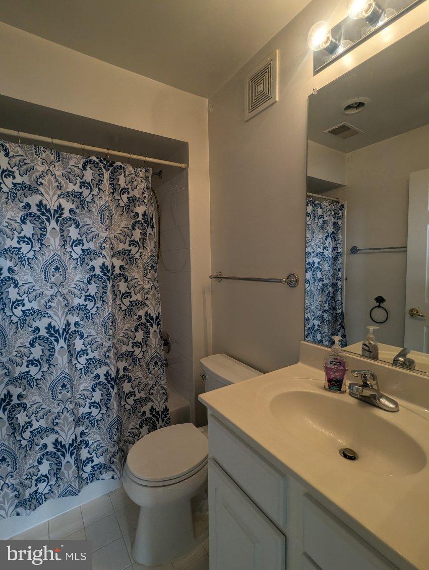 NORTH POTOMAC VILLAGE CONDOS - Residential