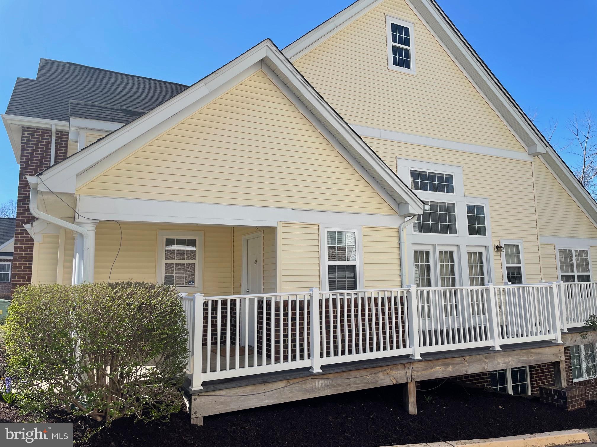 NORTH POTOMAC VILLAGE CONDOS - Residential