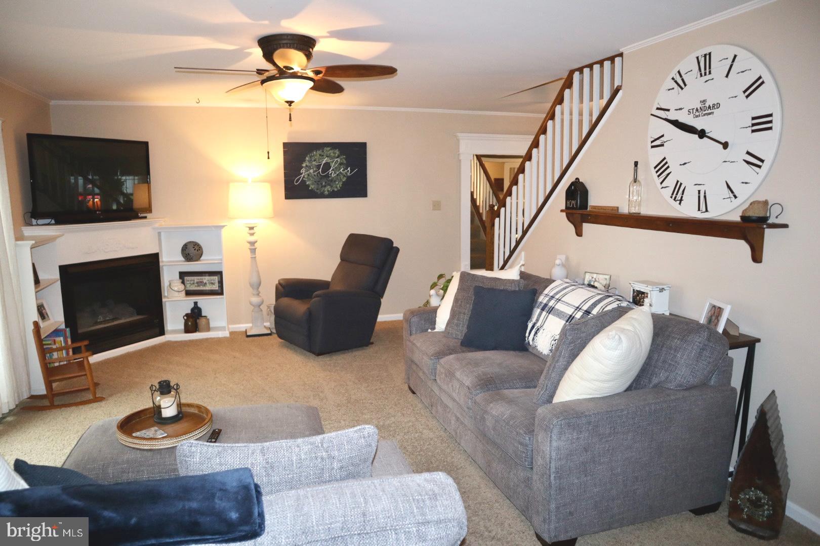 FAIRWAY HILLS - Residential