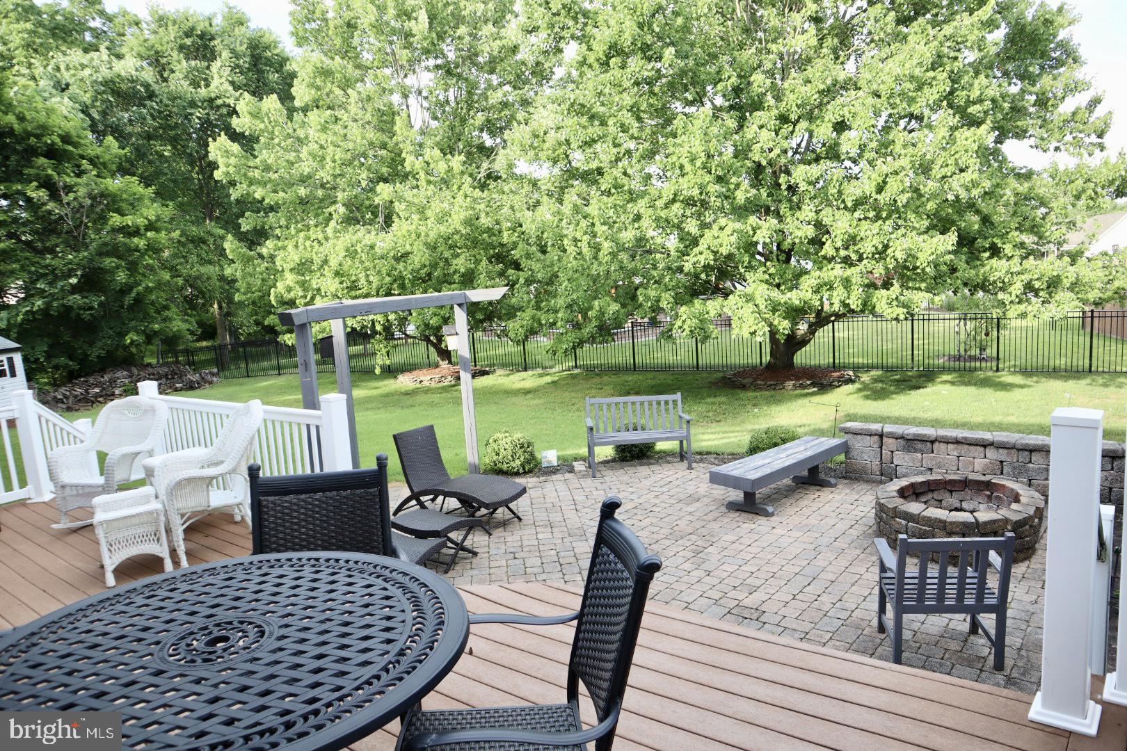 FAIRWAY HILLS - Residential