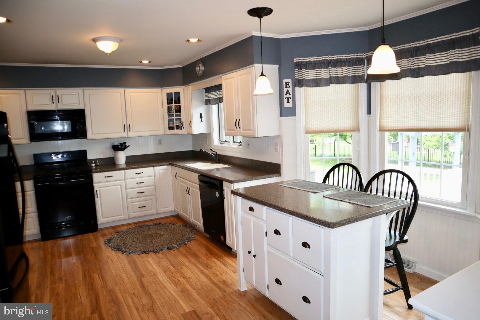 FAIRWAY HILLS - Residential