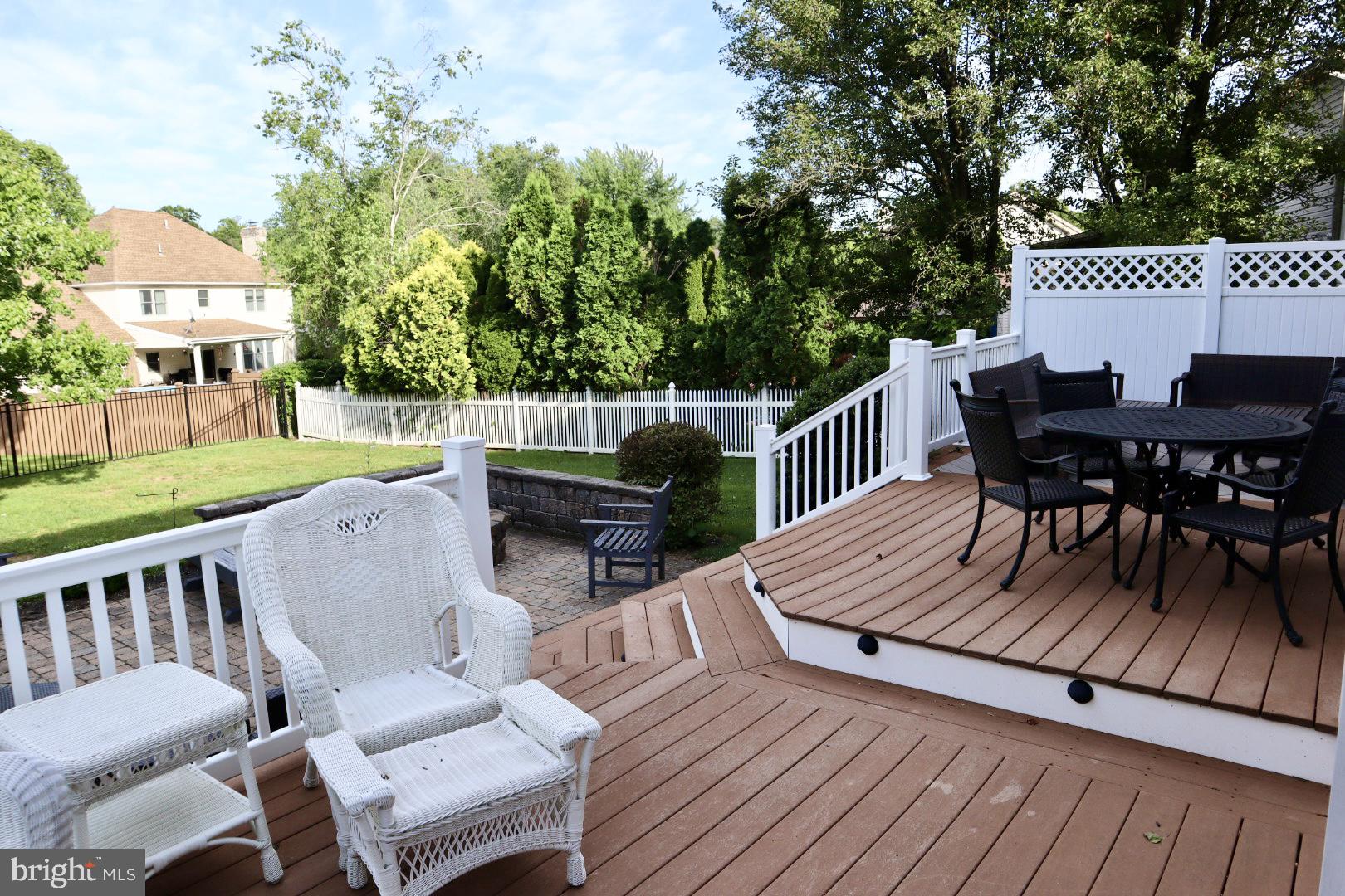 FAIRWAY HILLS - Residential