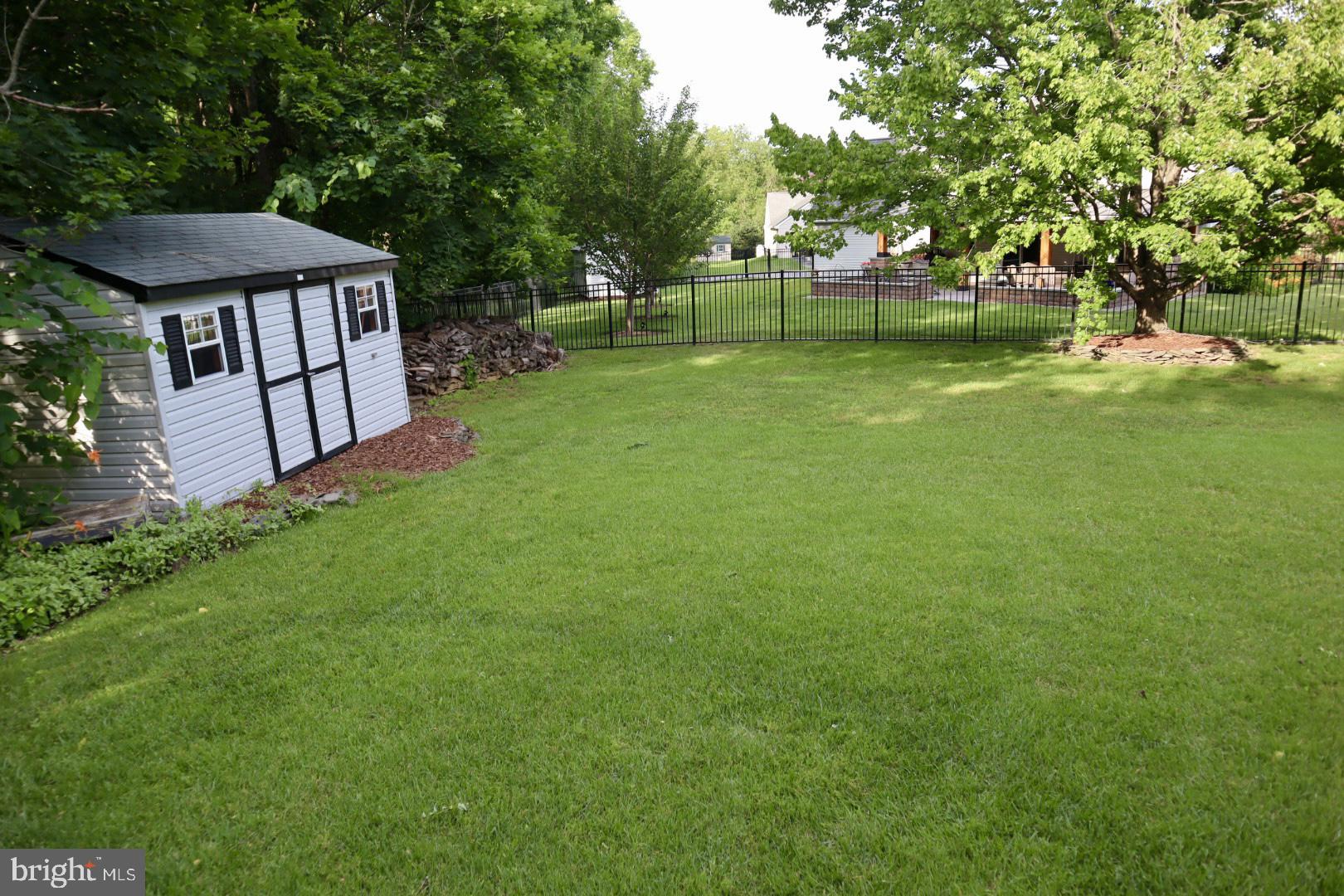 FAIRWAY HILLS - Residential