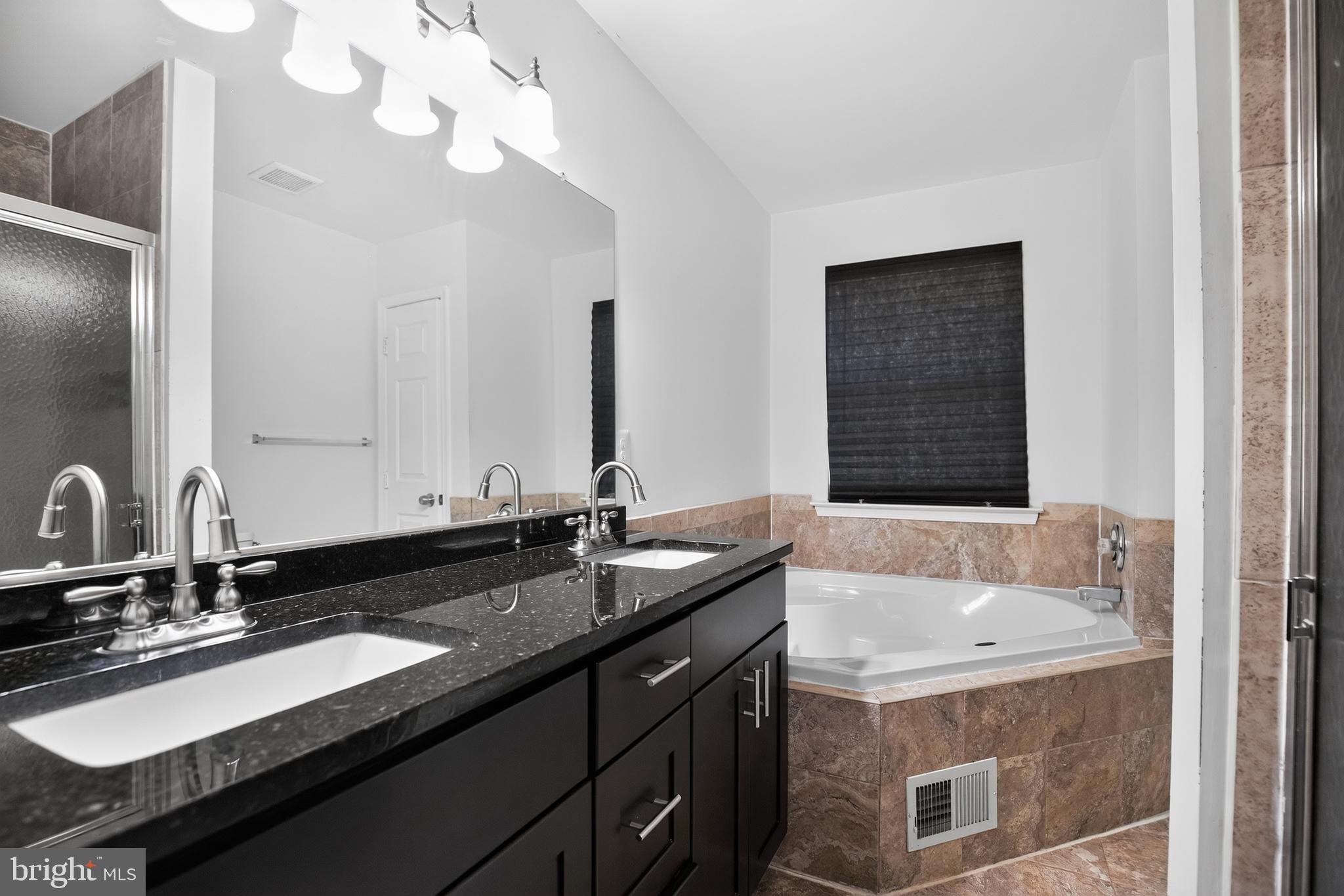 DORCHESTER GREENS - Residential