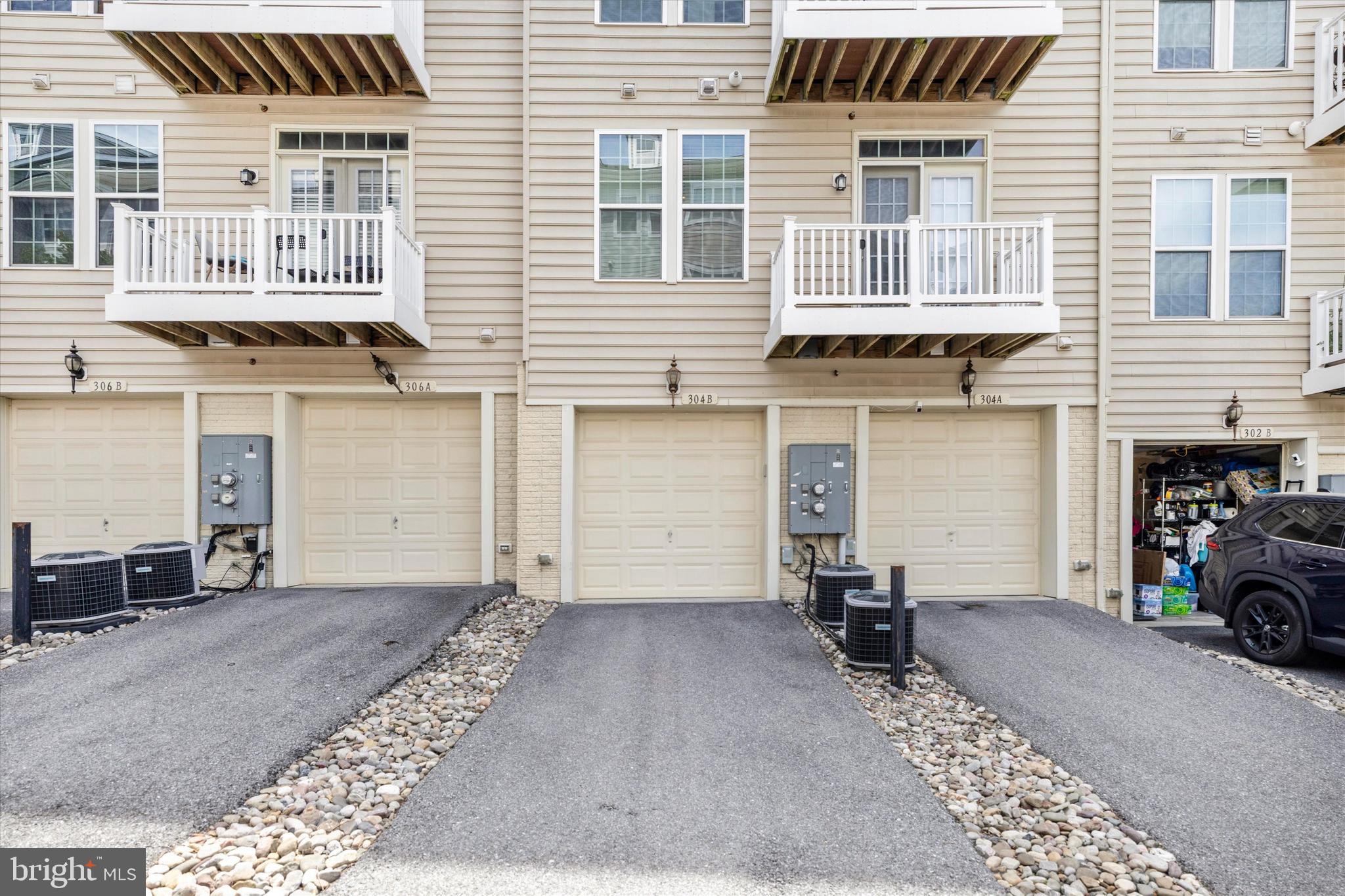 MARKET SQUARE - Residential