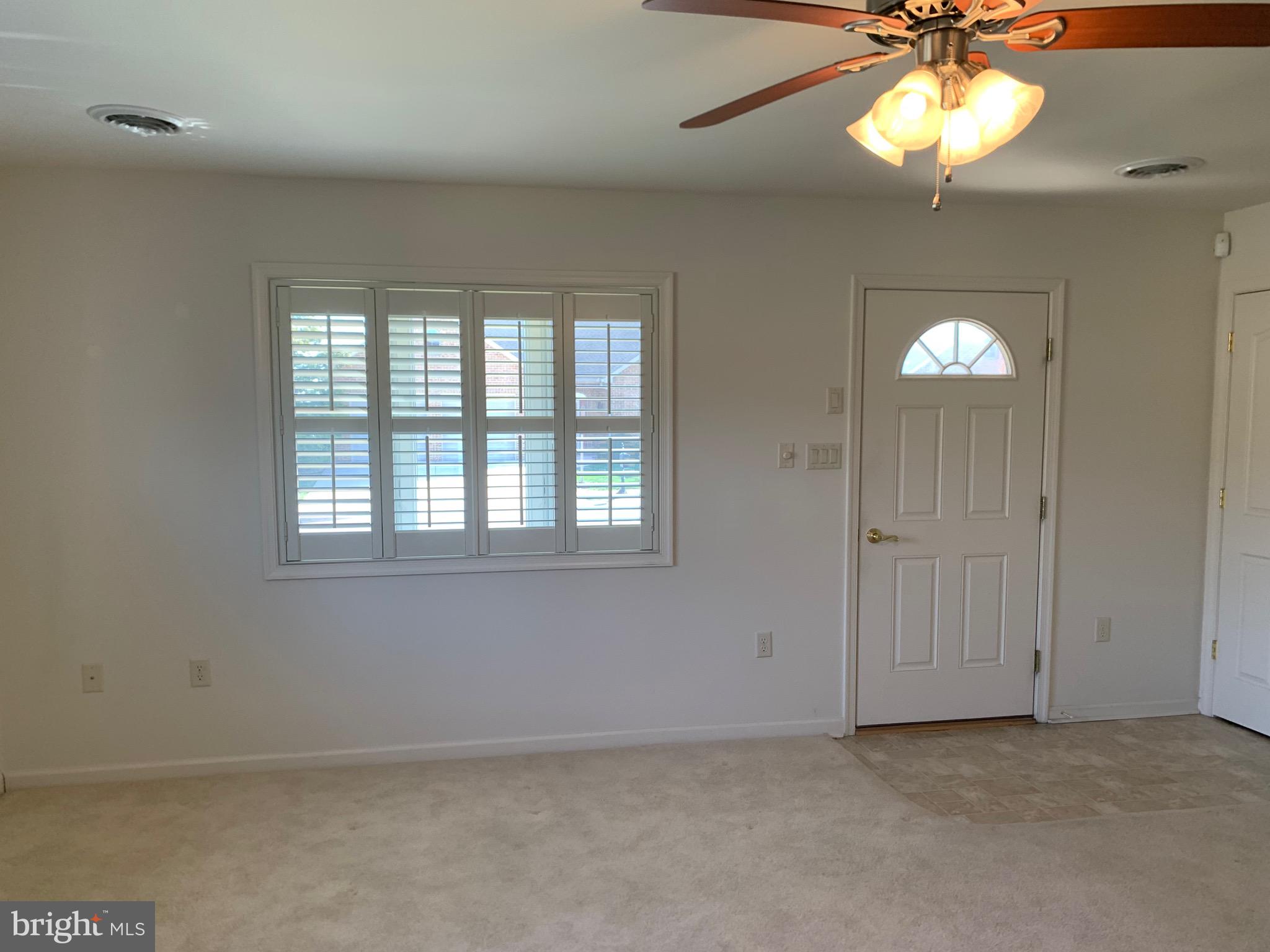 EMERALD POINTE - Residential