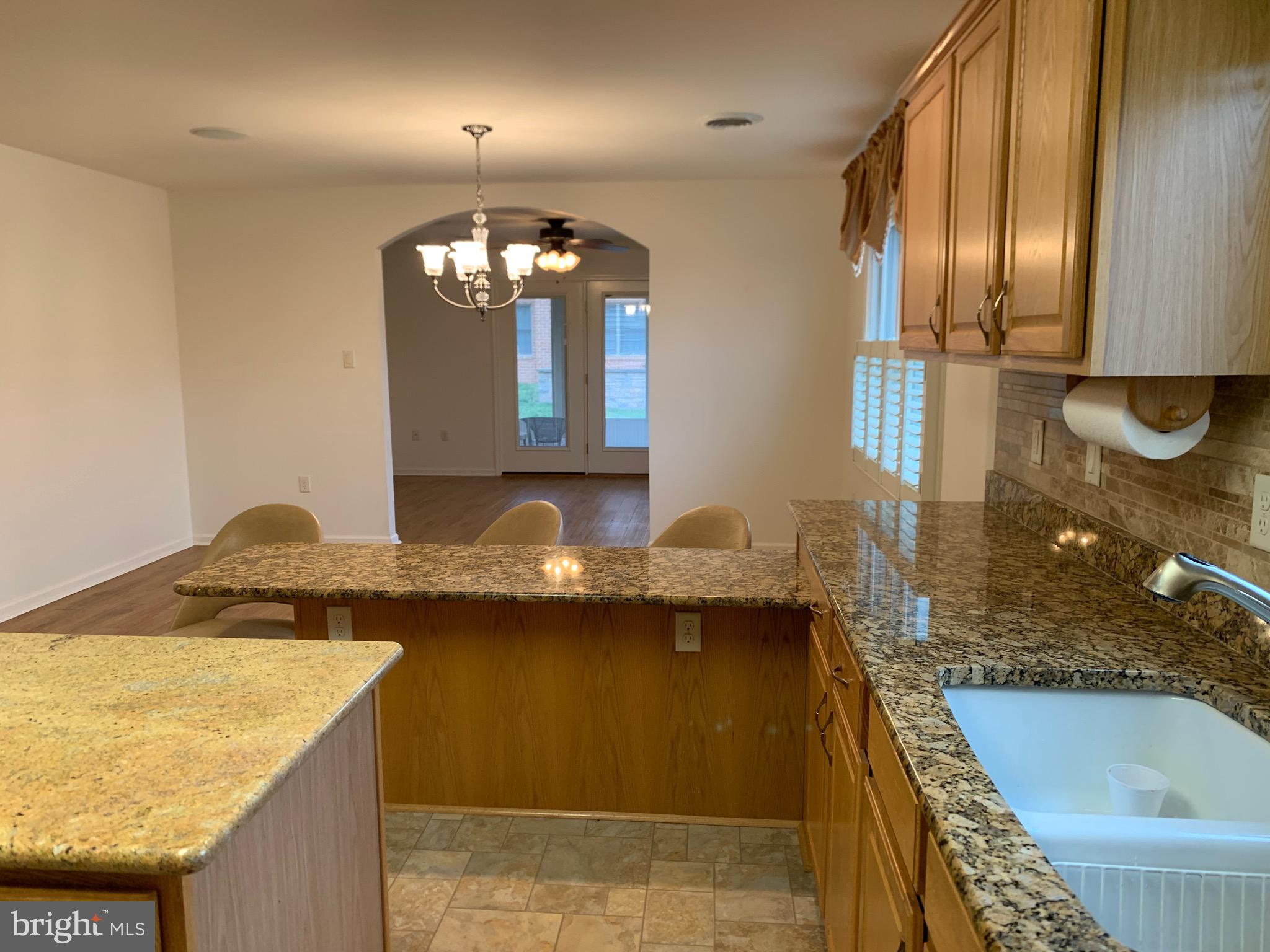 EMERALD POINTE - Residential