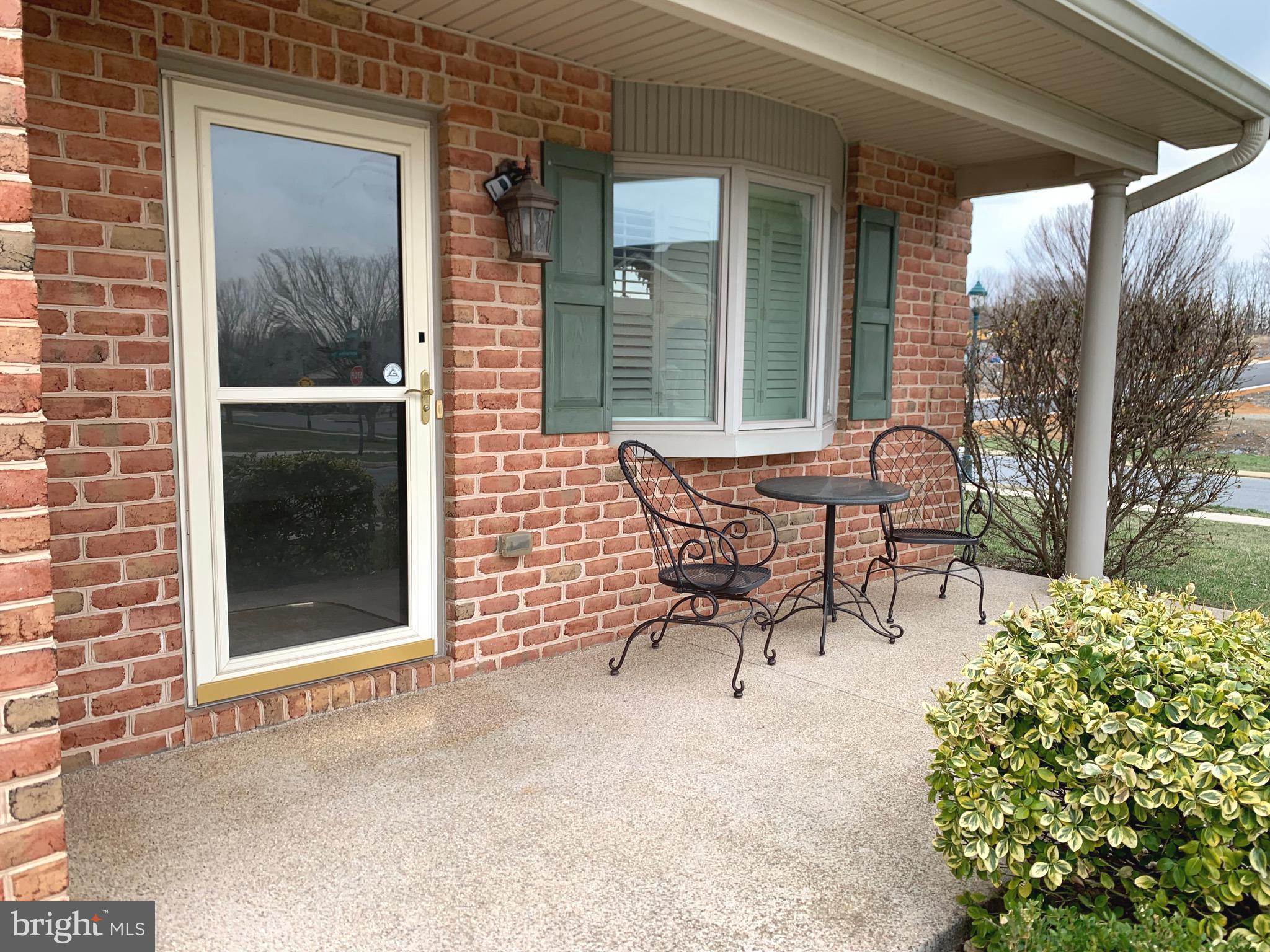 EMERALD POINTE - Residential