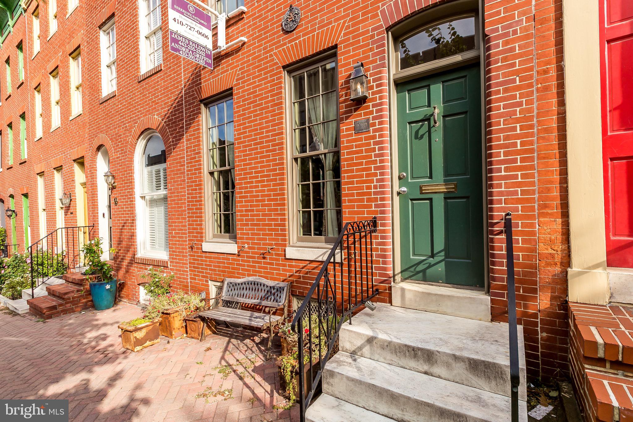 Spacious and elegant 3 BR, 2 1/2 BA plus den Federal Hill town home-- just doors away from Federal Hill Park. Formal living & dining rooms, 2 story atrium sunroom/den and 2 story roof deck with incredible 360 degree views of the Inner Harbor, Federal Hill Park, and the downtown skyline. 2 fireplaces, beautiful wood floors and lovely staircase. Private, fenced rear courtyard. 1st floor powder room and renovated upper floor laundry and bathrooms. So much wonderful space!  Owner will consider short term rental.