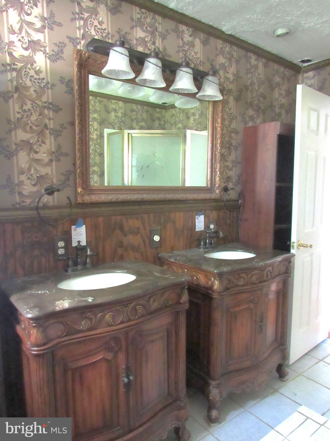 WINDSOR TWP - Residential