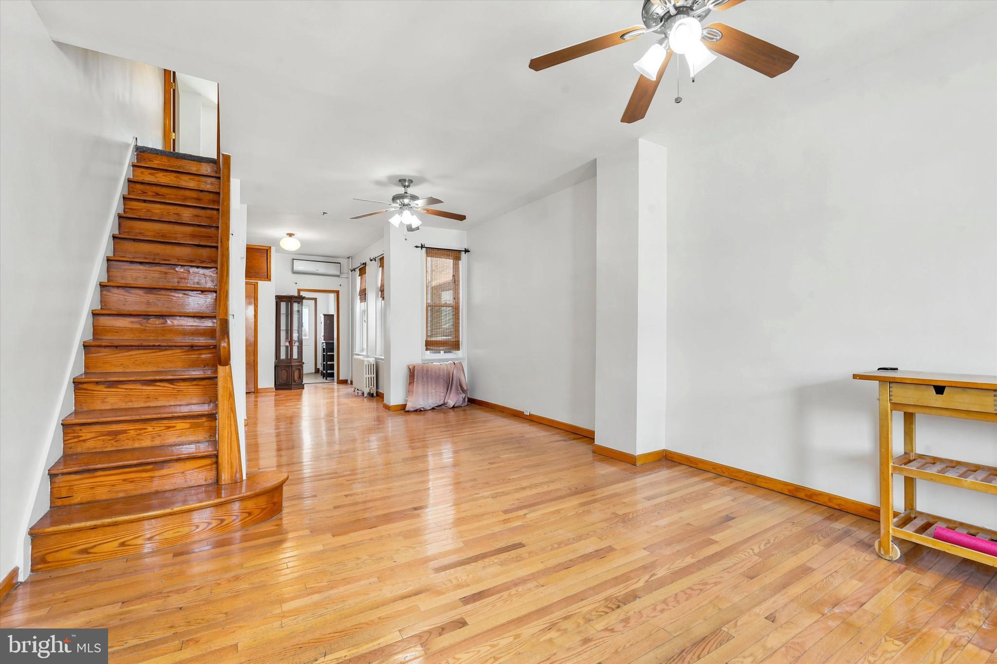PORT RICHMOND - Residential