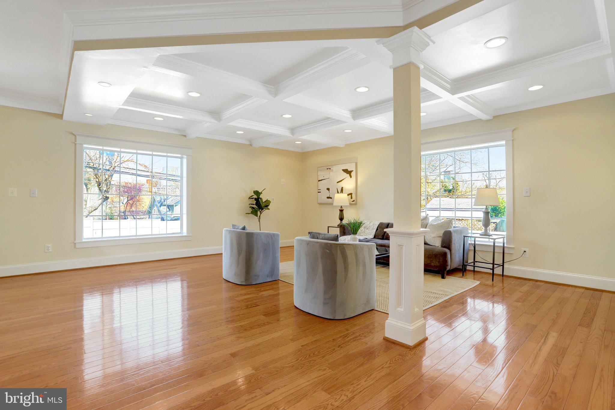 ADDISON HEIGHTS - Residential