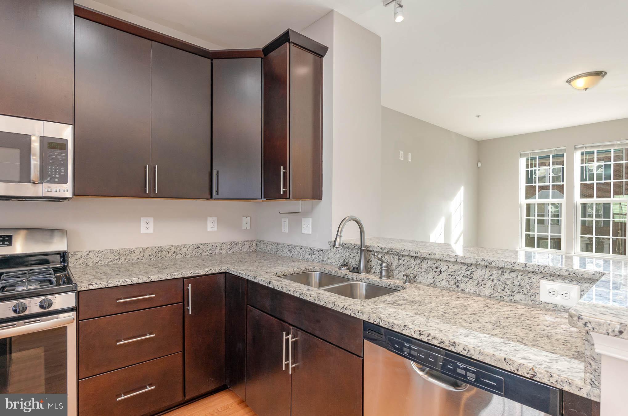 HOWARD SQUARE - Residential Lease
