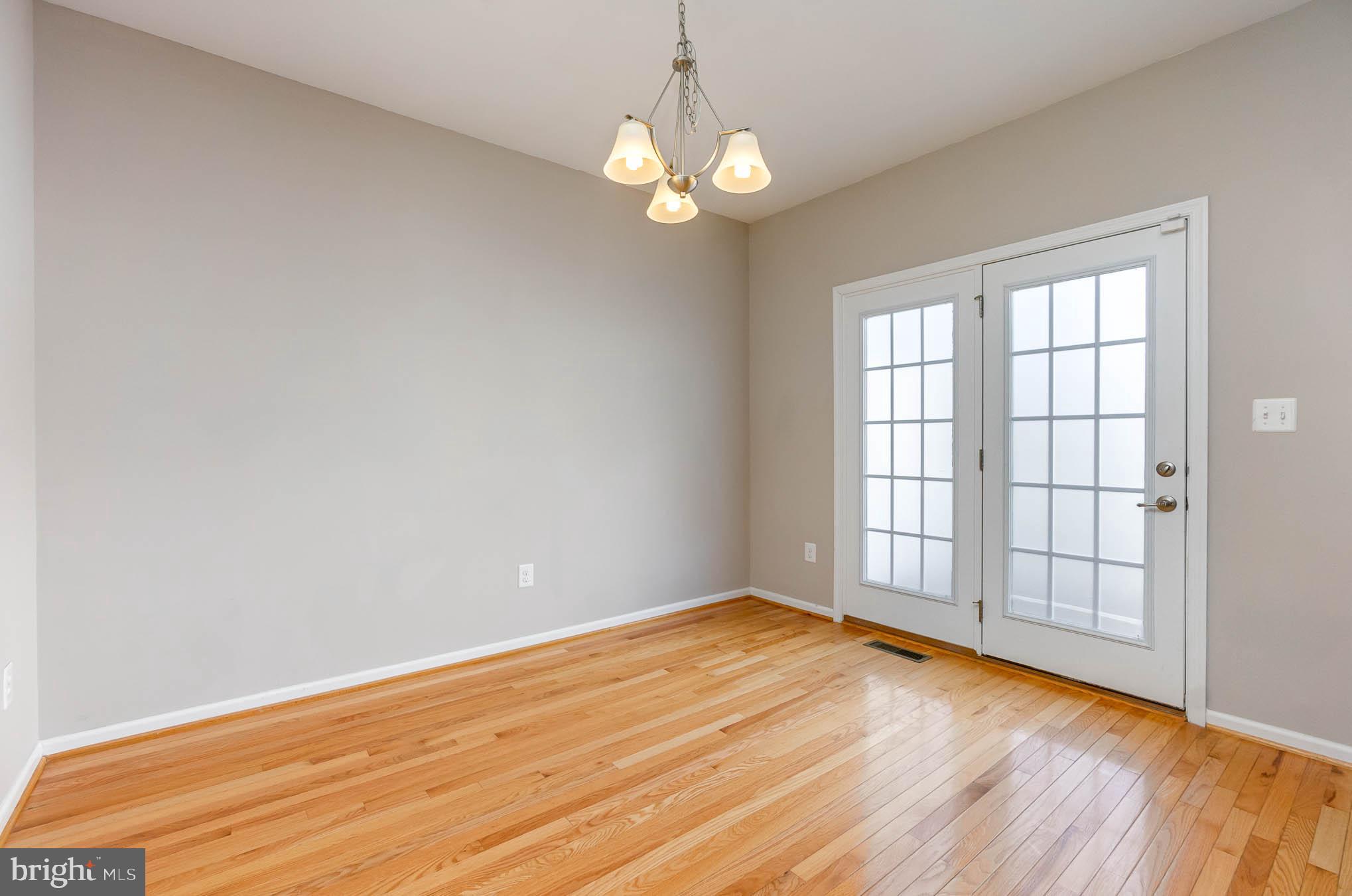 HOWARD SQUARE - Residential Lease