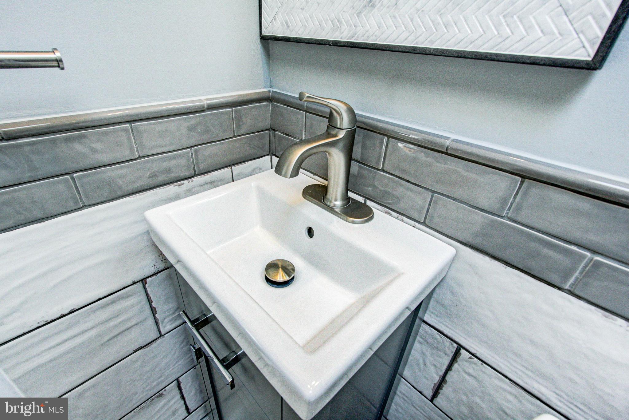 PORT RICHMOND - Residential