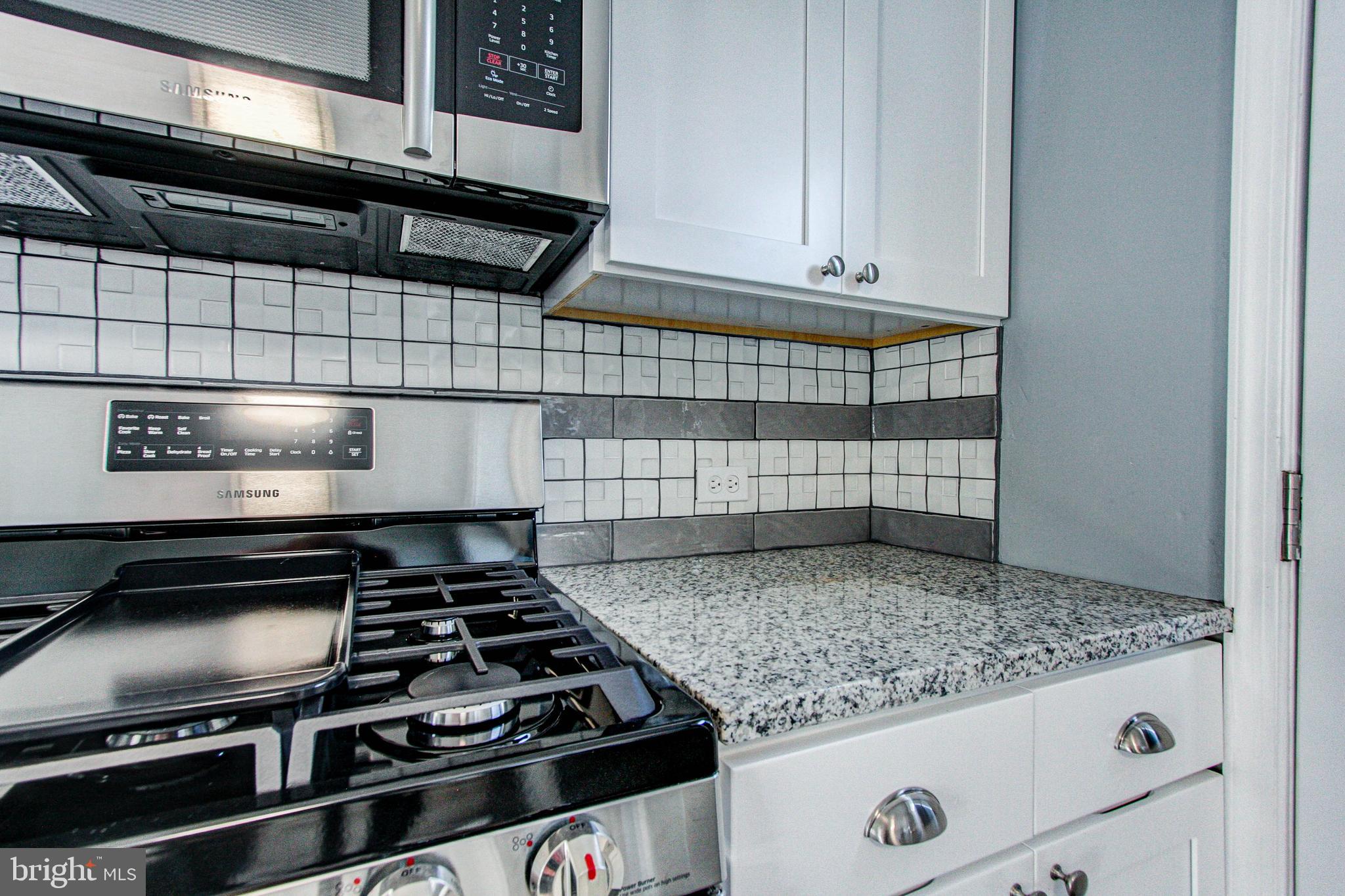 PORT RICHMOND - Residential