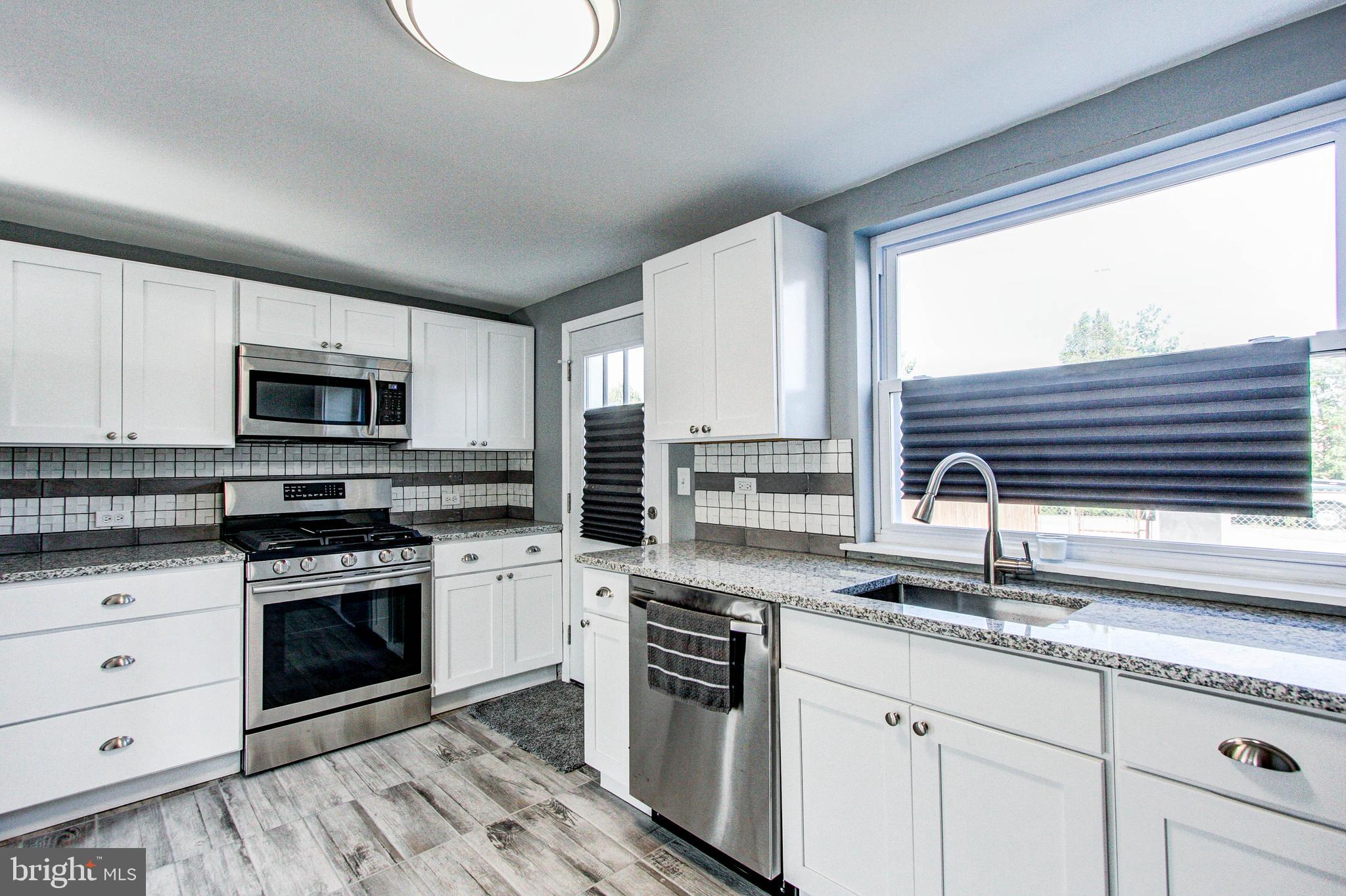 PORT RICHMOND - Residential