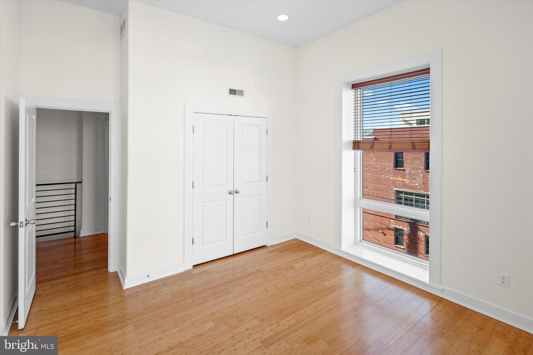 FAIRMOUNT - Residential