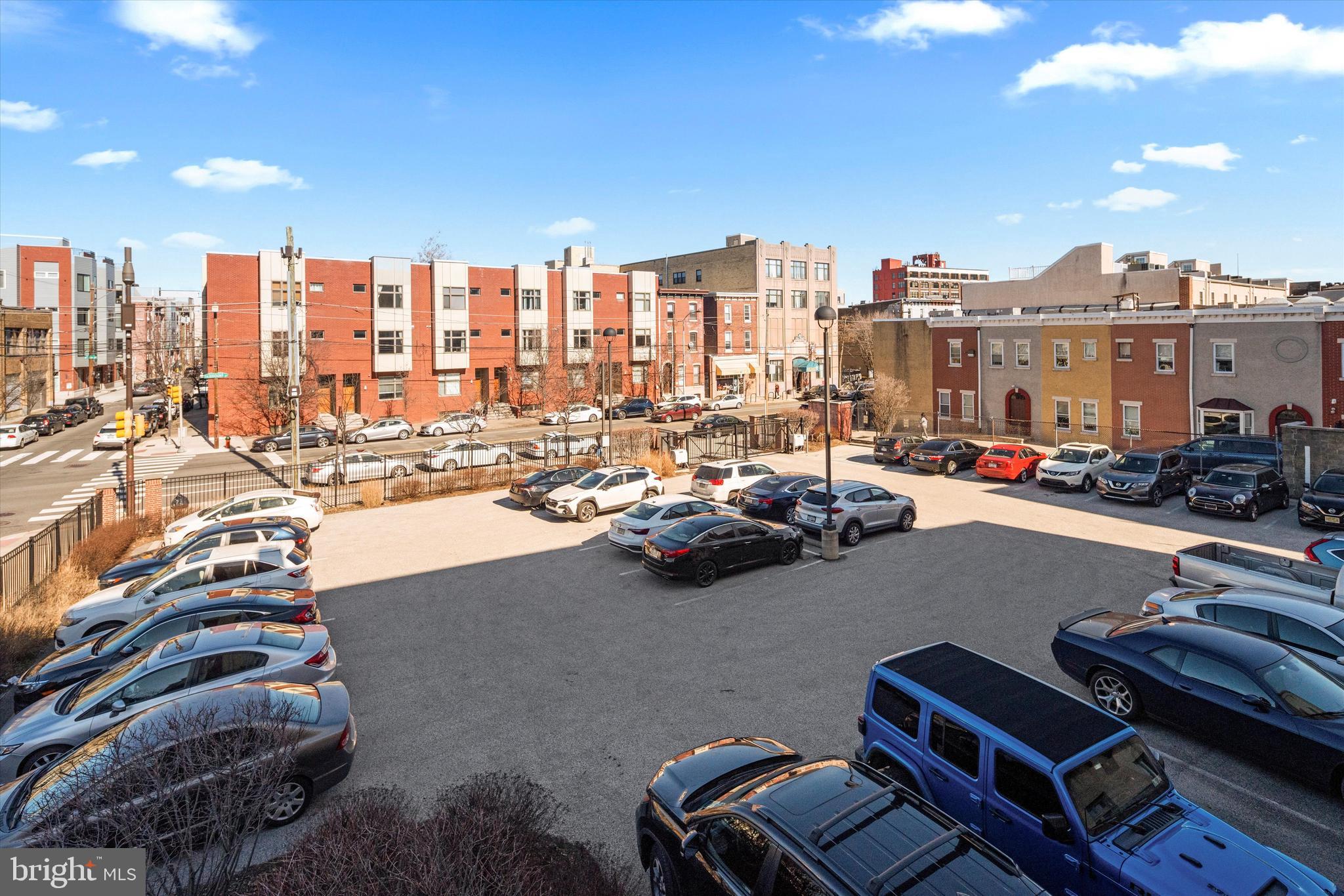 FAIRMOUNT - Residential