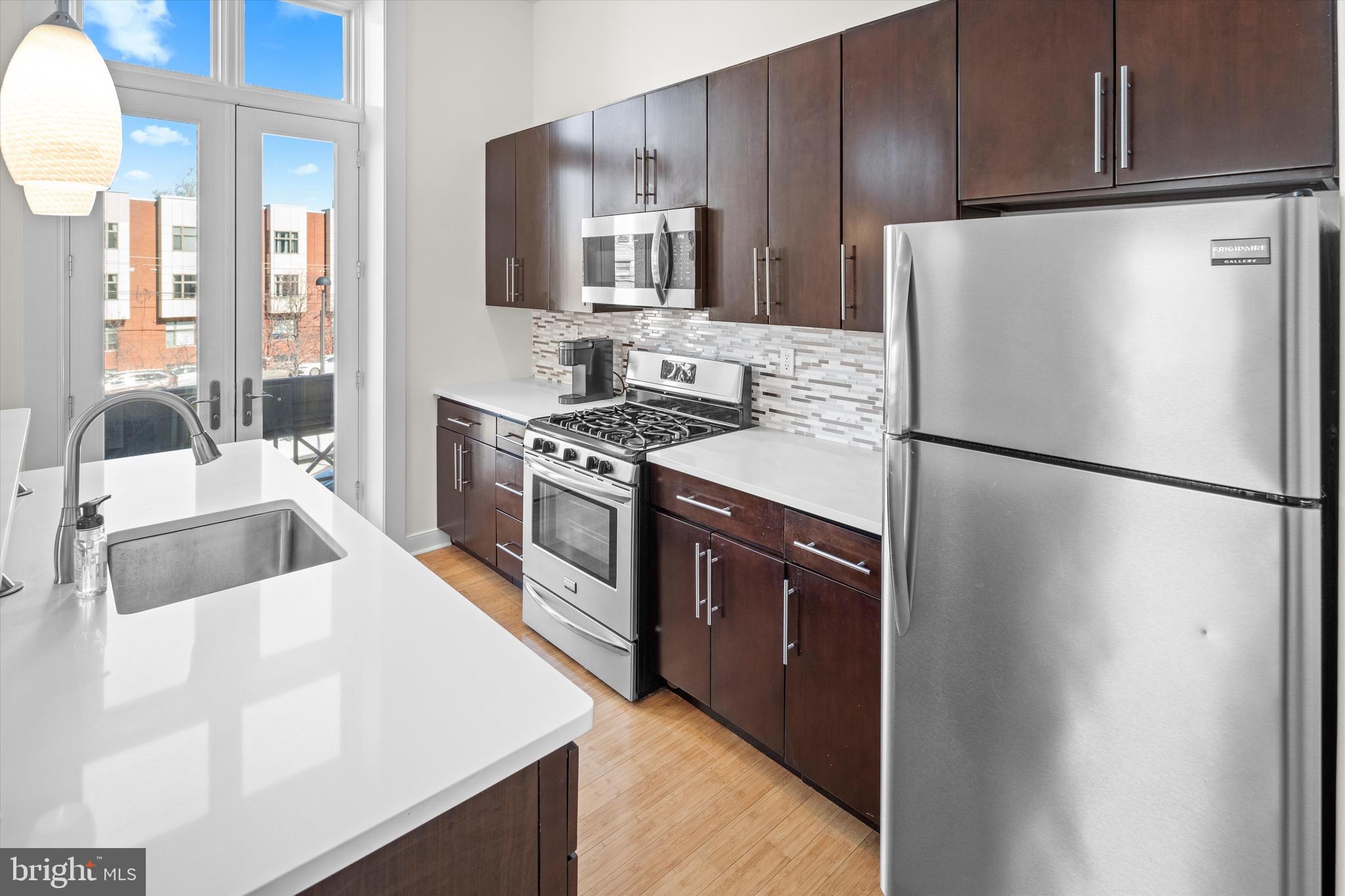 FAIRMOUNT - Residential