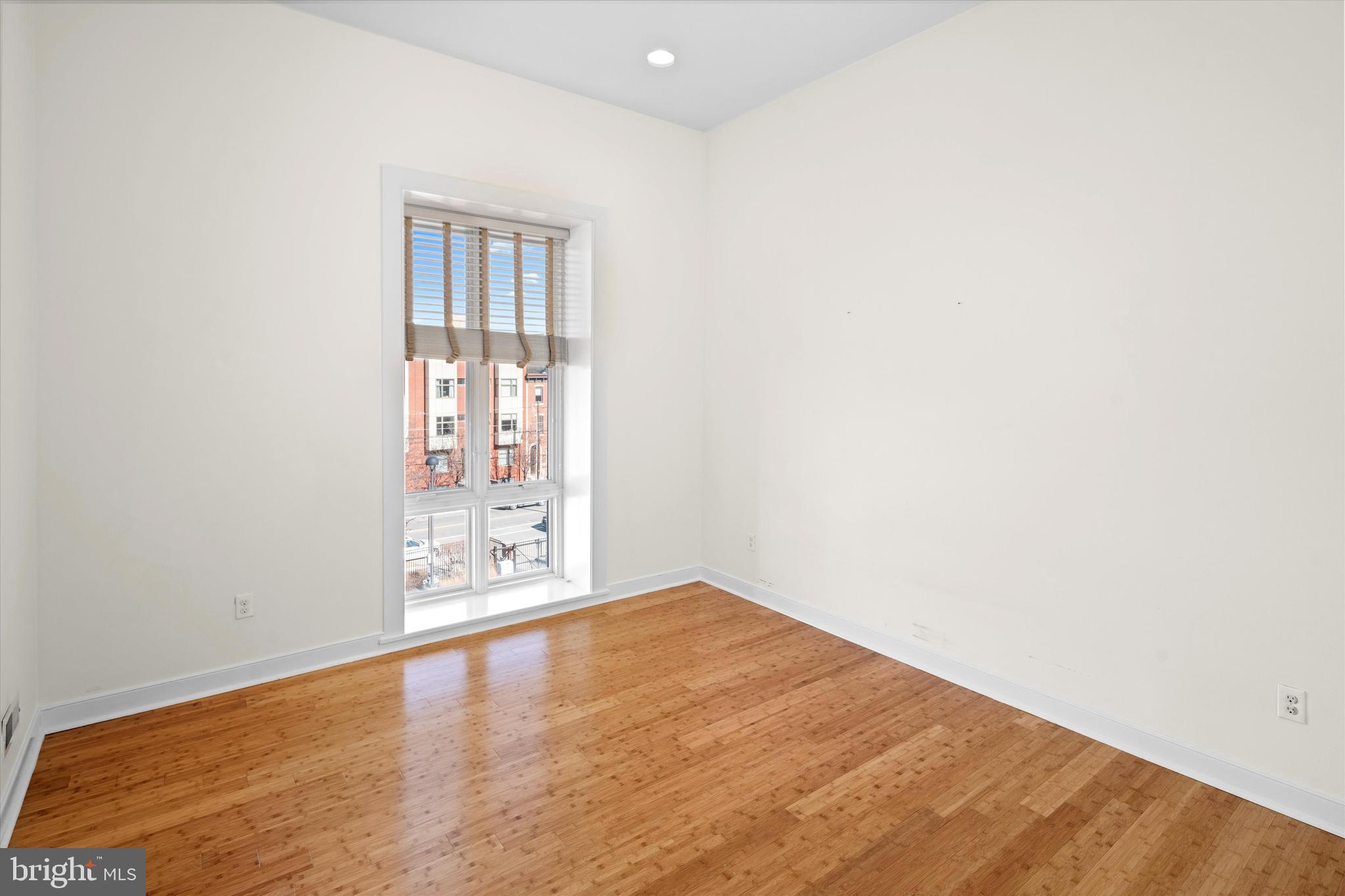 FAIRMOUNT - Residential