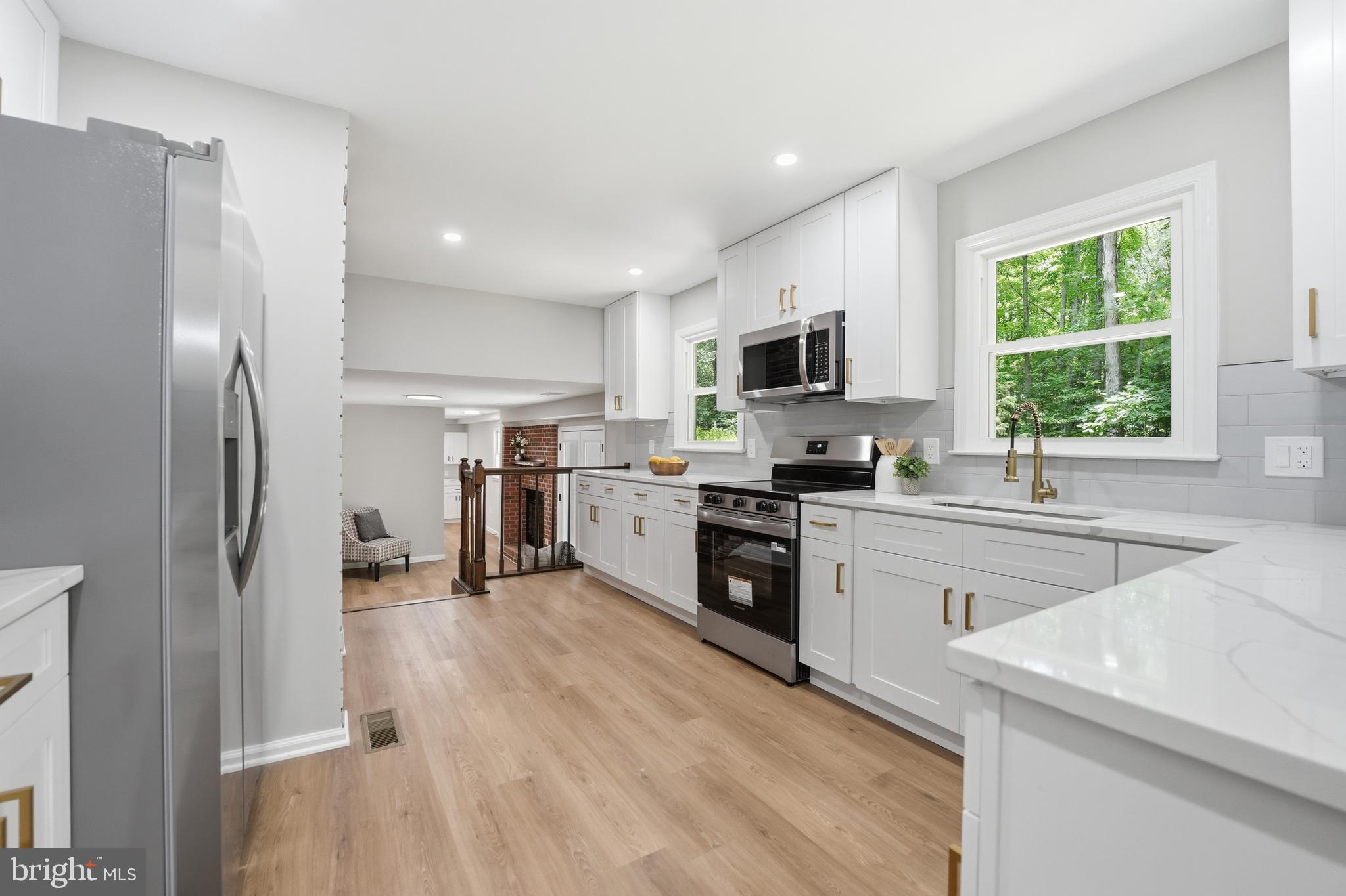 NYLAND ESTATES - Residential
