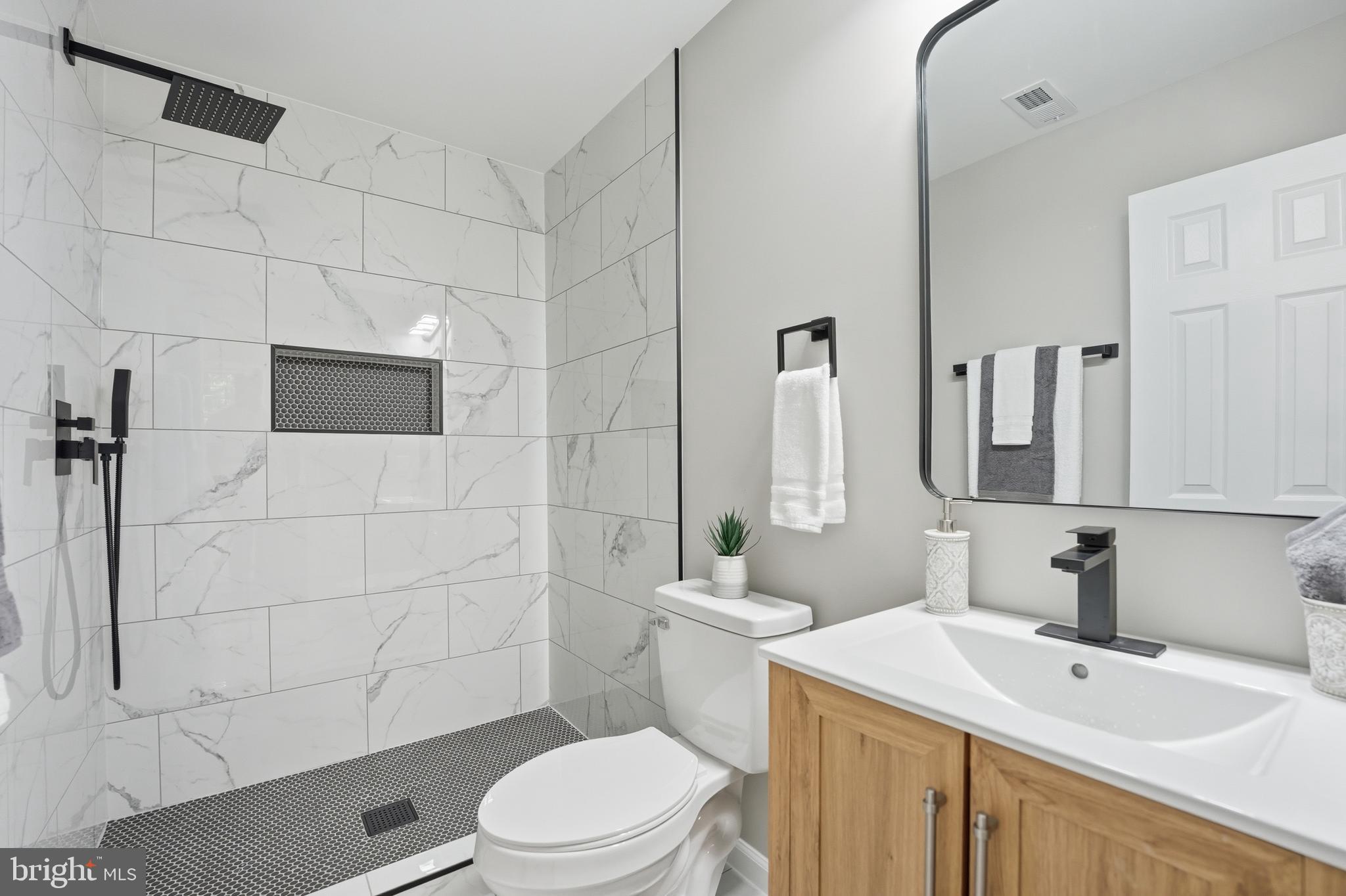 NYLAND ESTATES - Residential