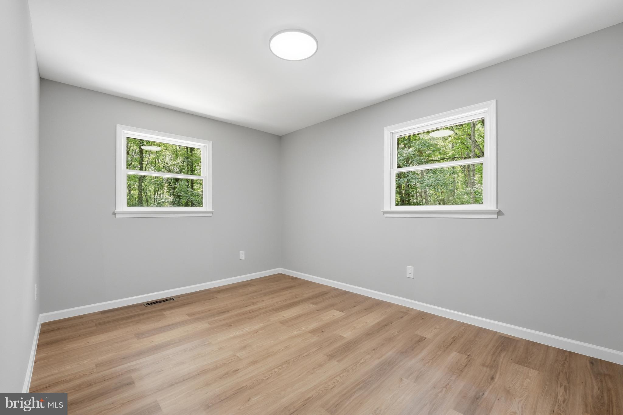 NYLAND ESTATES - Residential