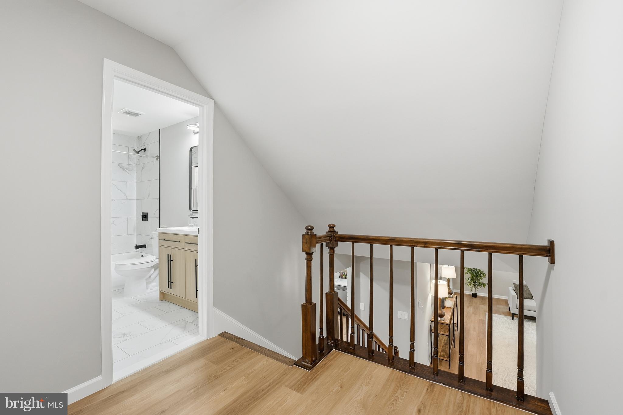 NYLAND ESTATES - Residential