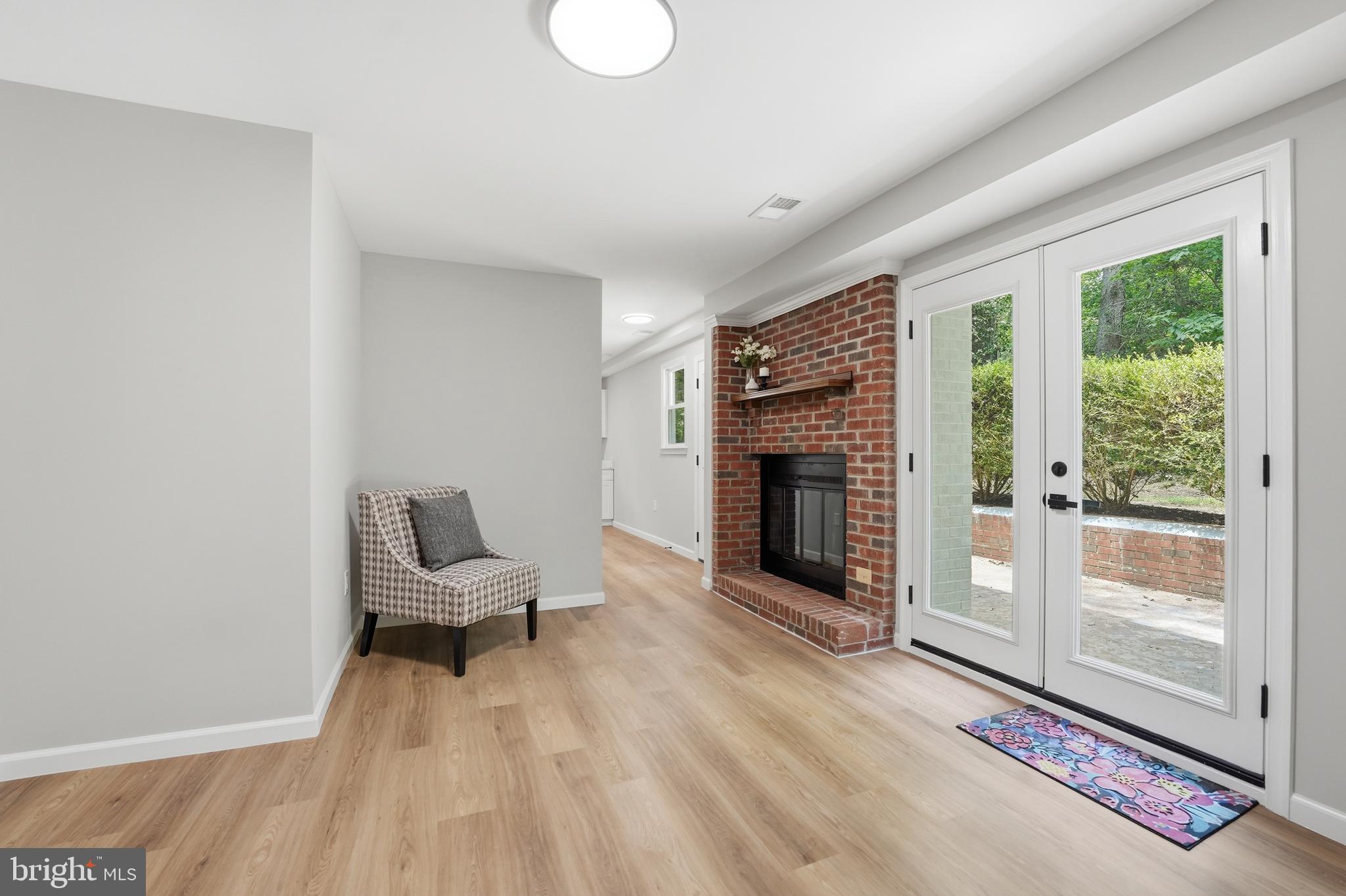 NYLAND ESTATES - Residential