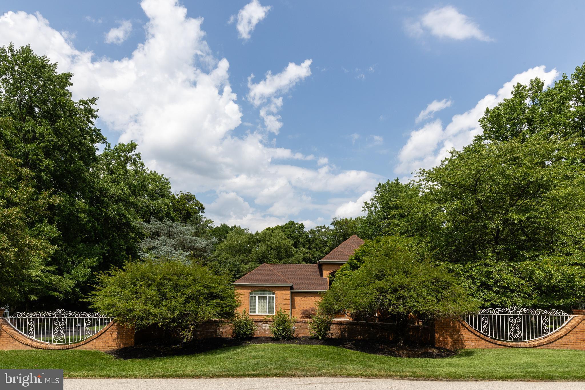 PENNOCK WOODS - Residential
