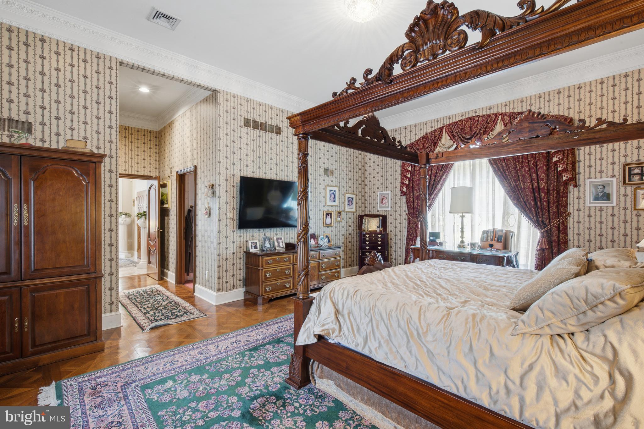 PENNOCK WOODS - Residential