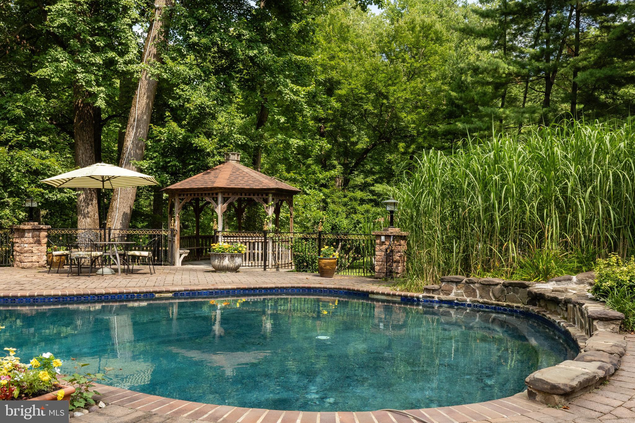 PENNOCK WOODS - Residential