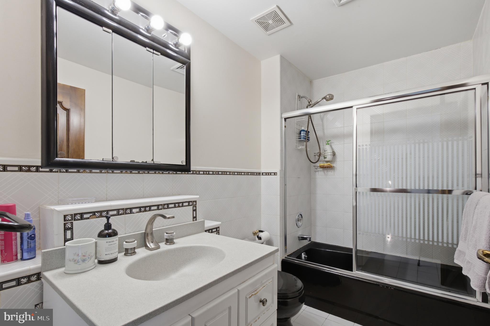 PENNOCK WOODS - Residential