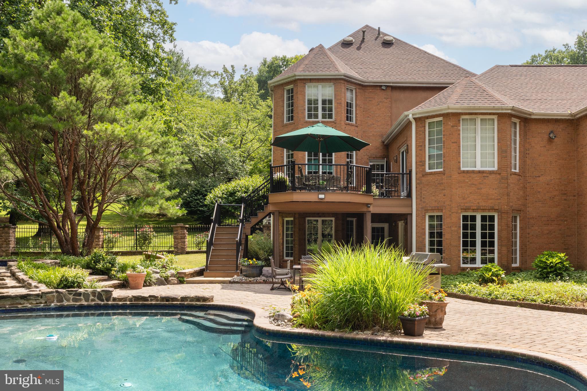 PENNOCK WOODS - Residential