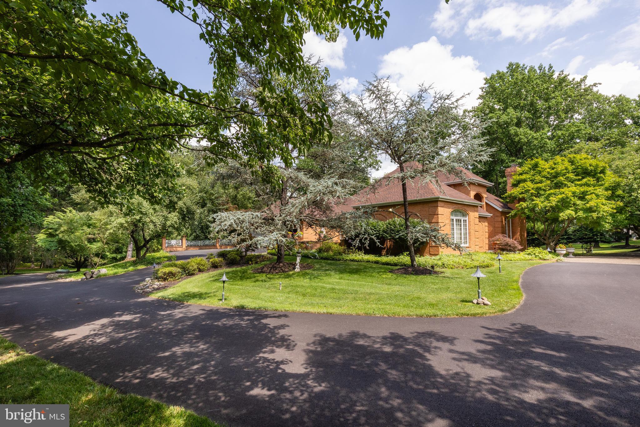 PENNOCK WOODS - Residential