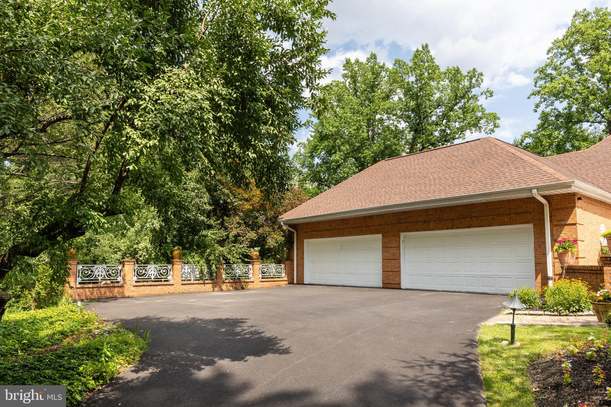 PENNOCK WOODS - Residential