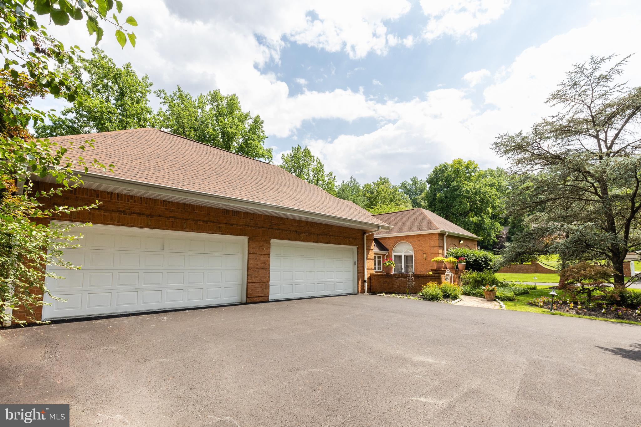 PENNOCK WOODS - Residential