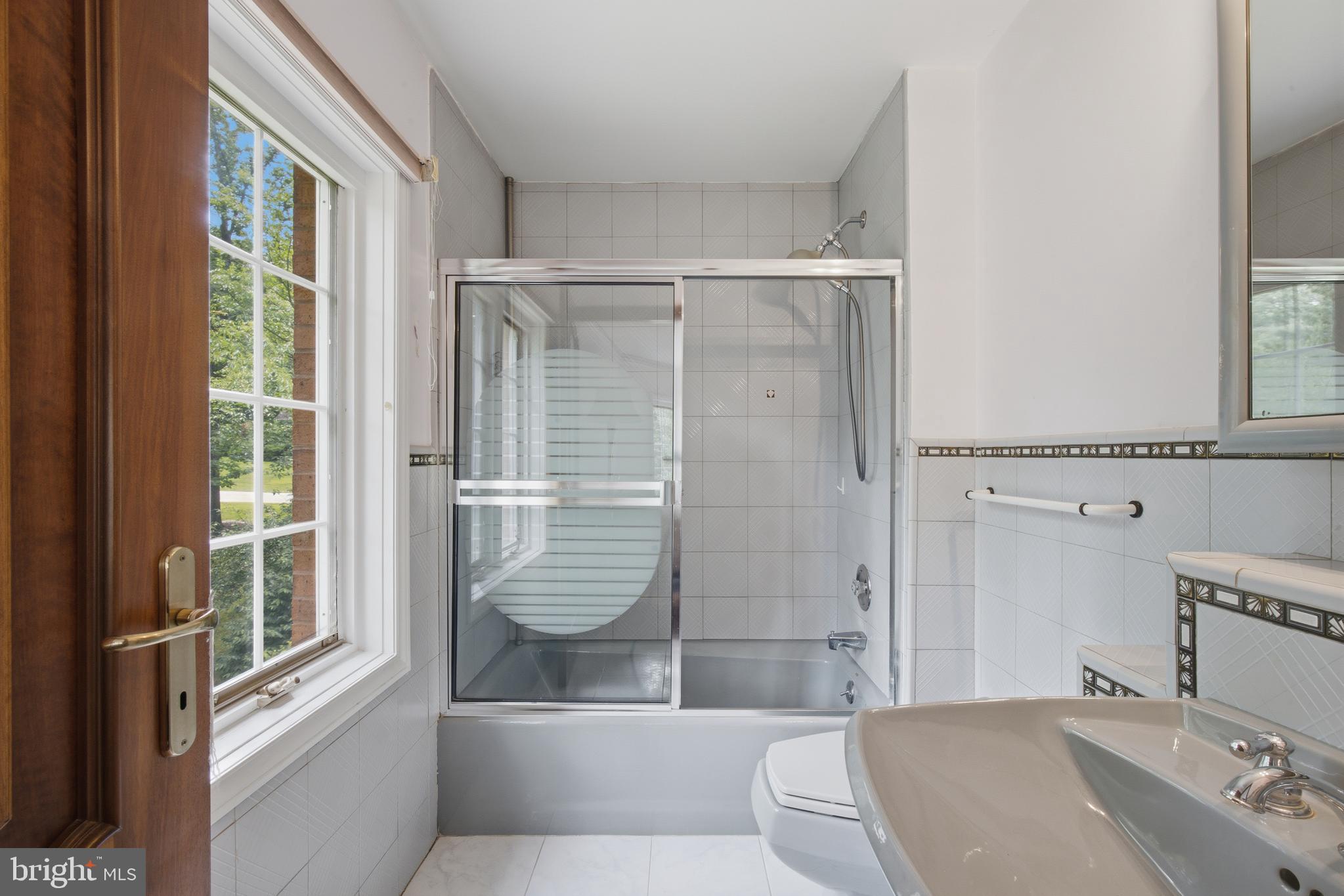 PENNOCK WOODS - Residential